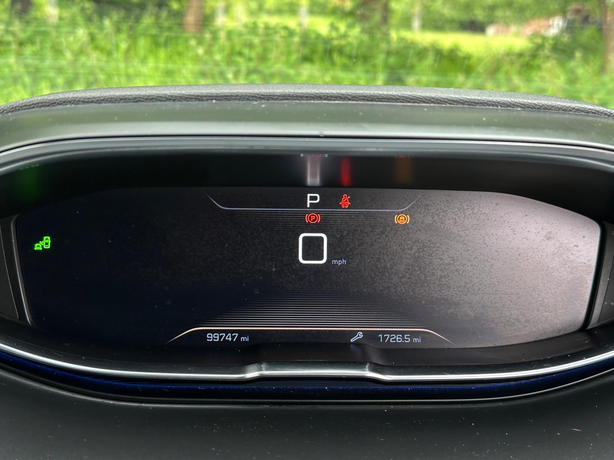 Peugeot 3008 view 45