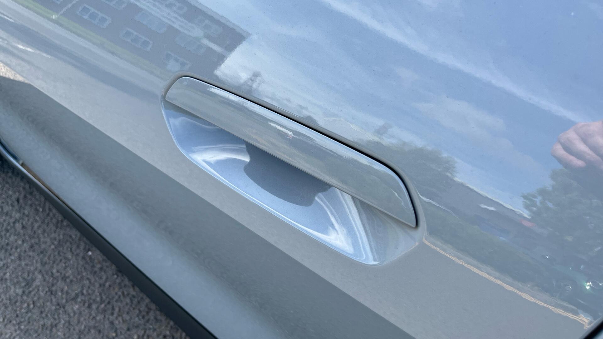 BMW i4 view 35