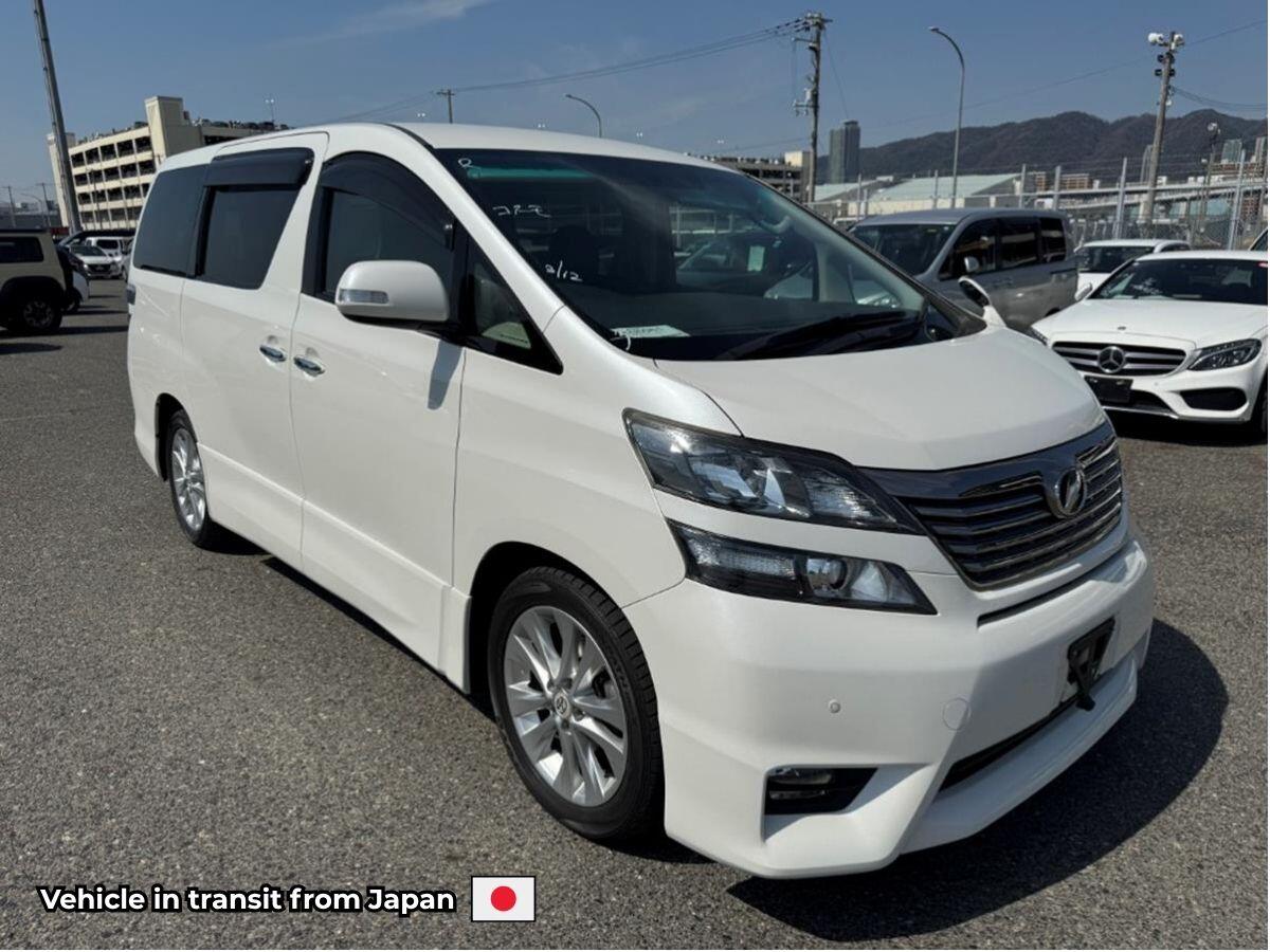 Toyota Vellfire main image