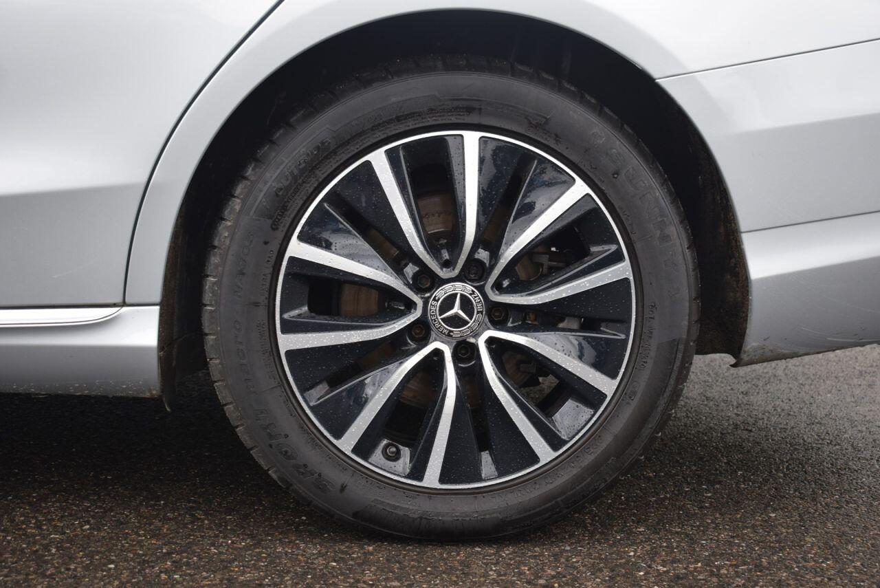 Mercedes-Benz C-Class view 15