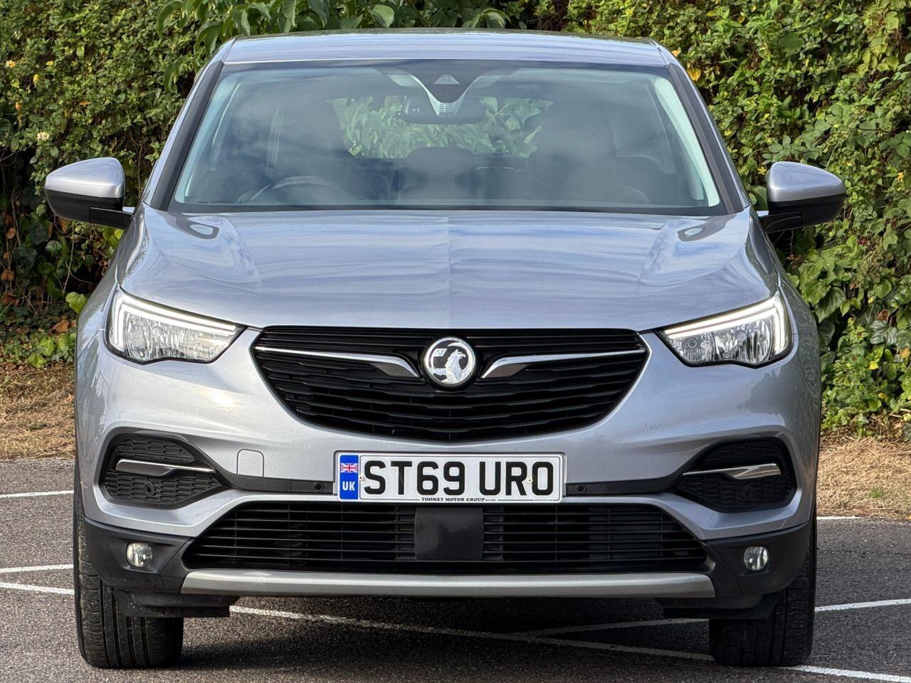 Vauxhall Grandland X view 5