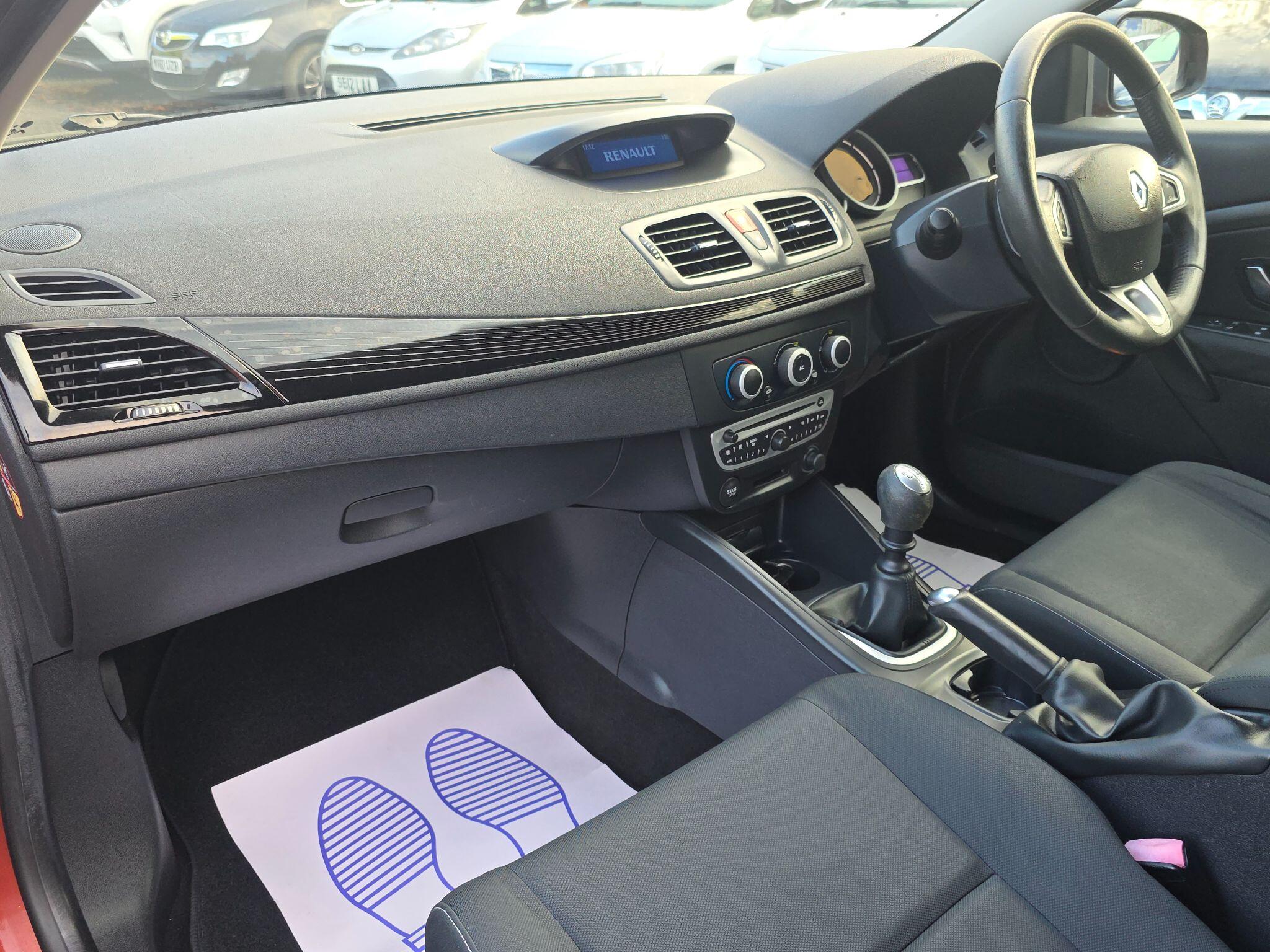2010 Renault Megane image 14