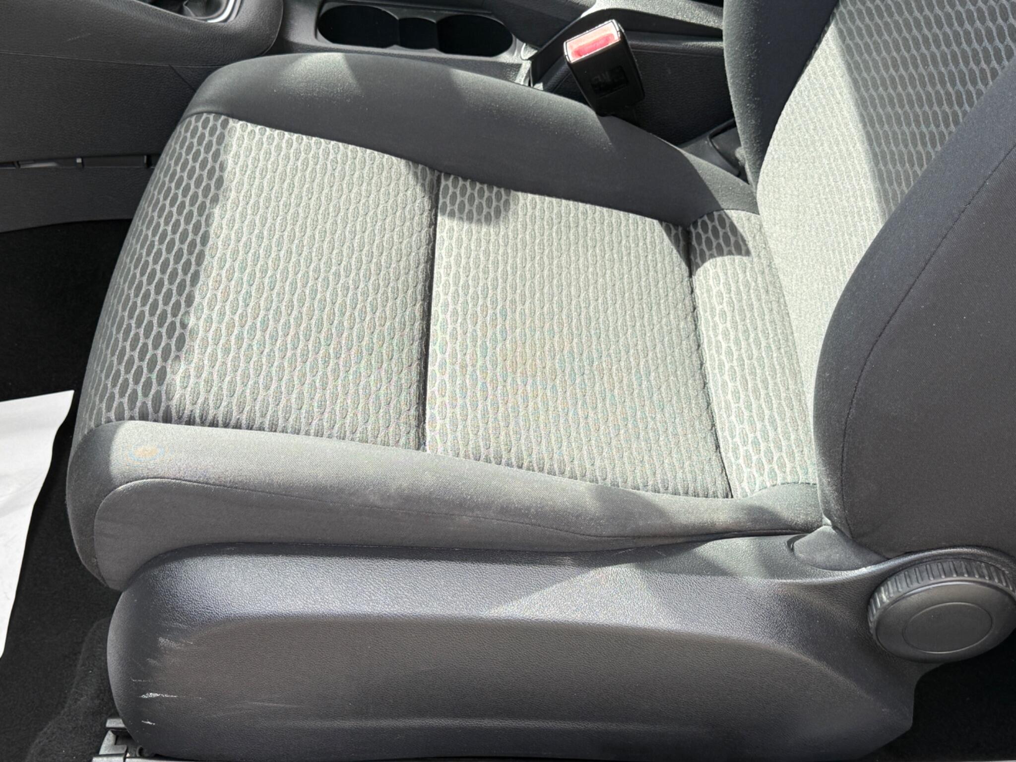 Volkswagen Golf - Image 36