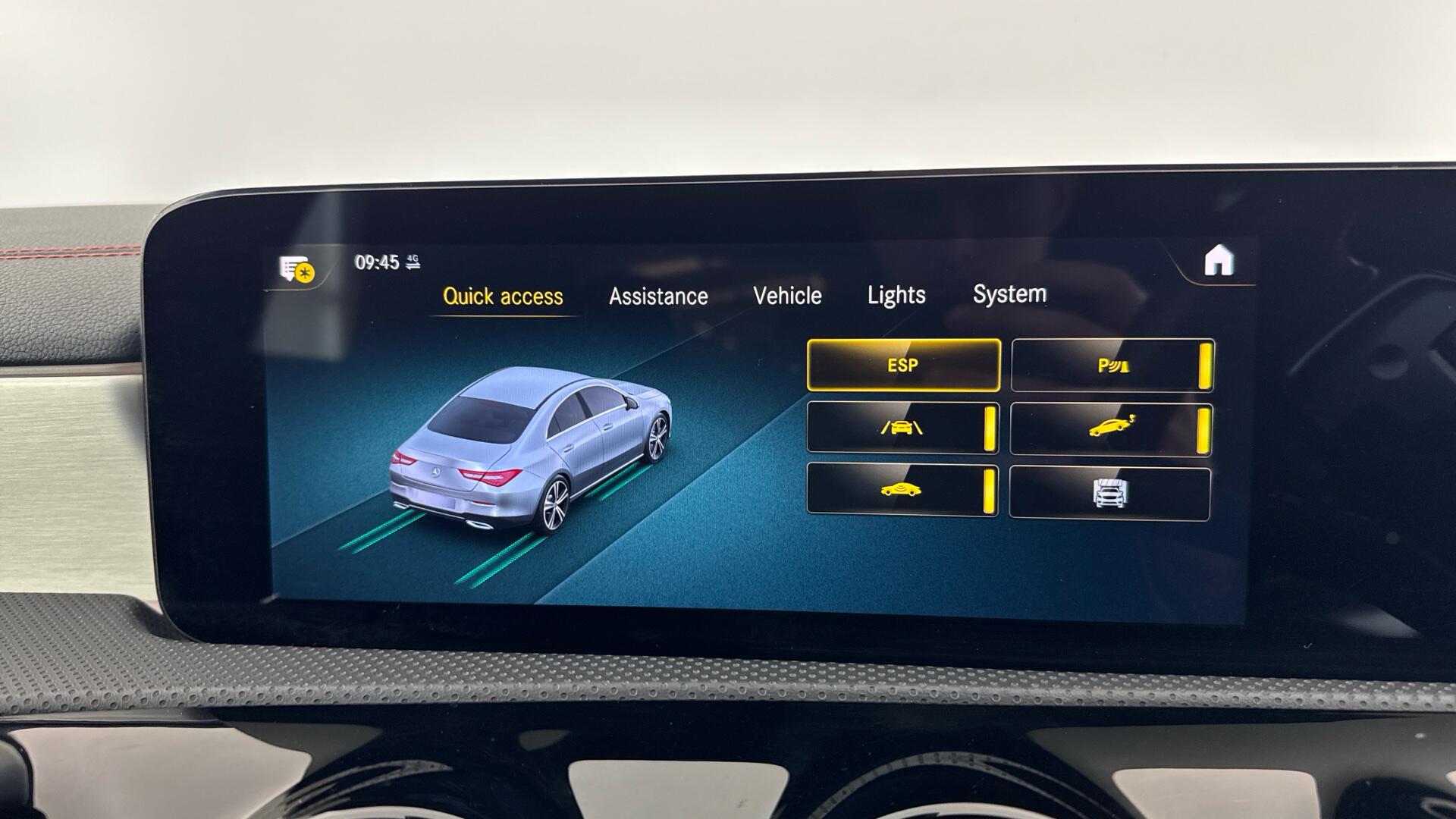 Mercedes-Benz Cla view 29