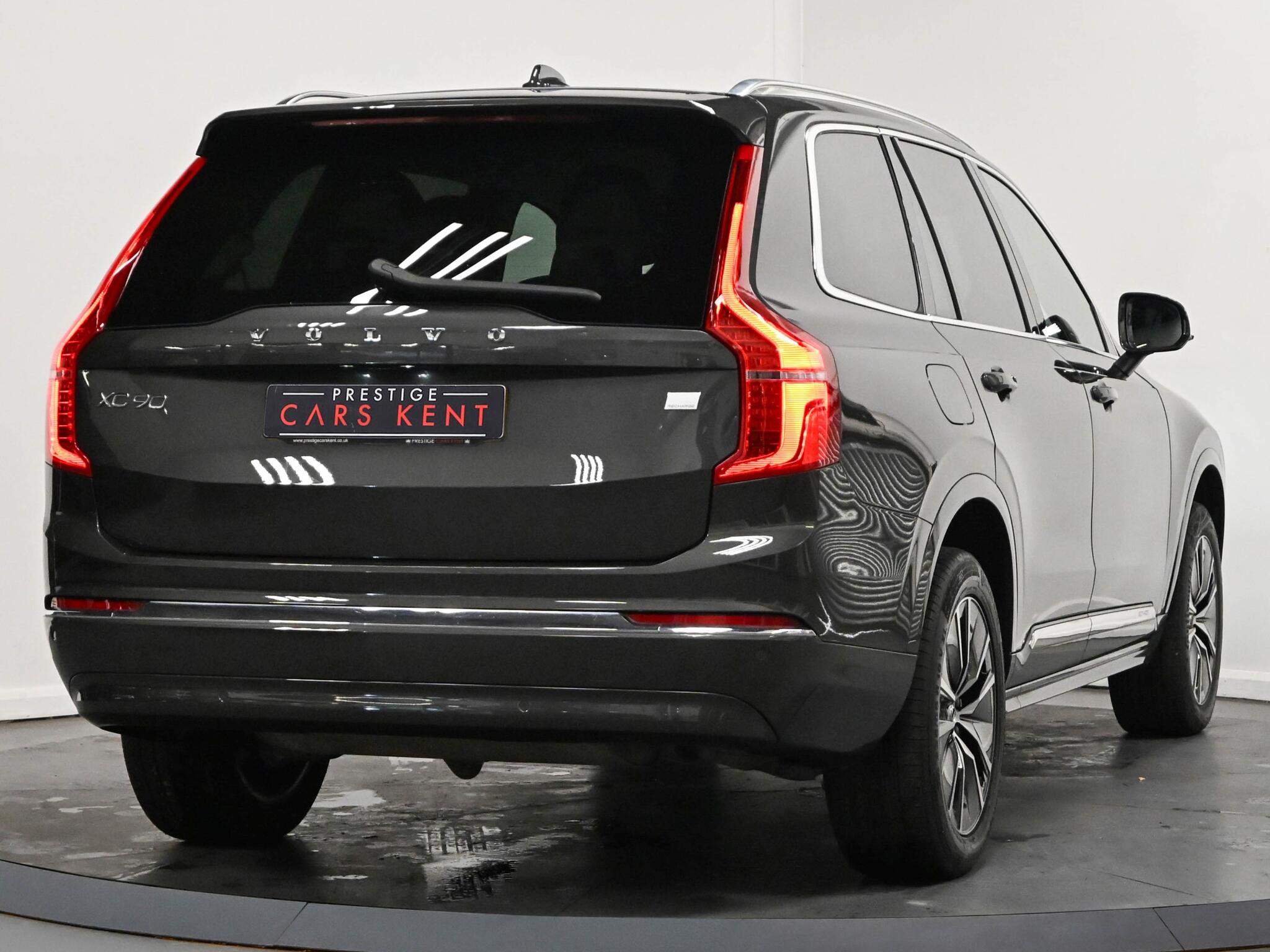 Volvo XC90 view 27