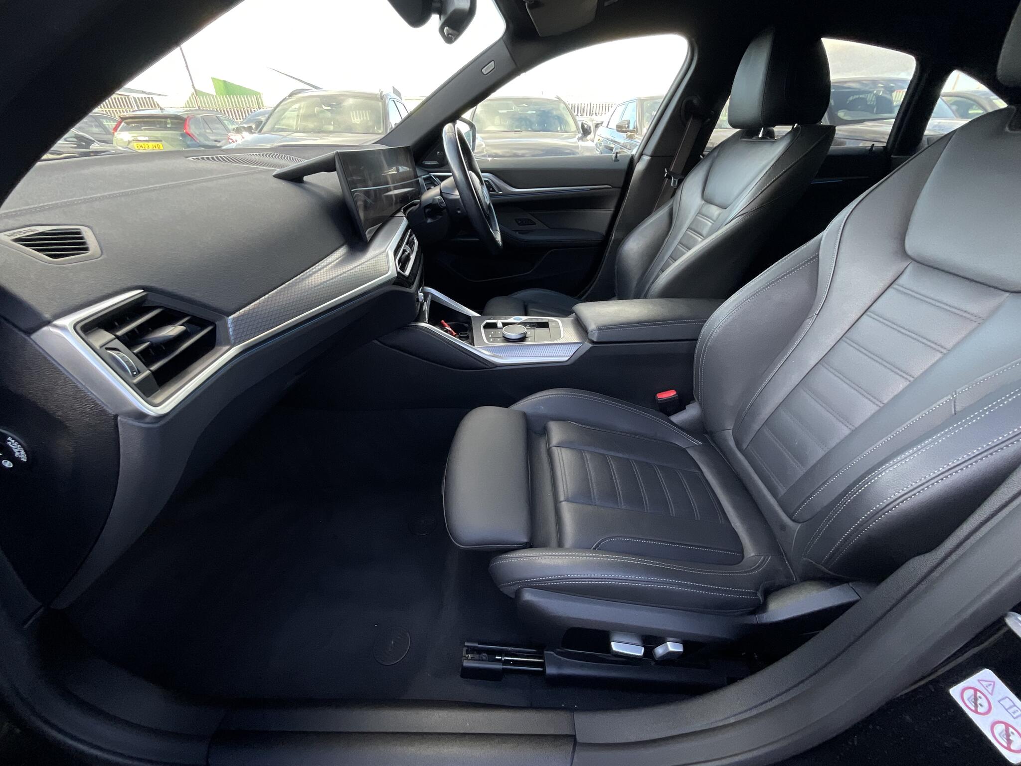 BMW i4 view 18