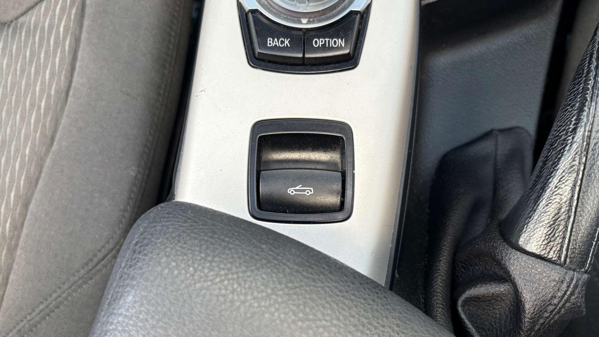 BMW 2 Series view 35