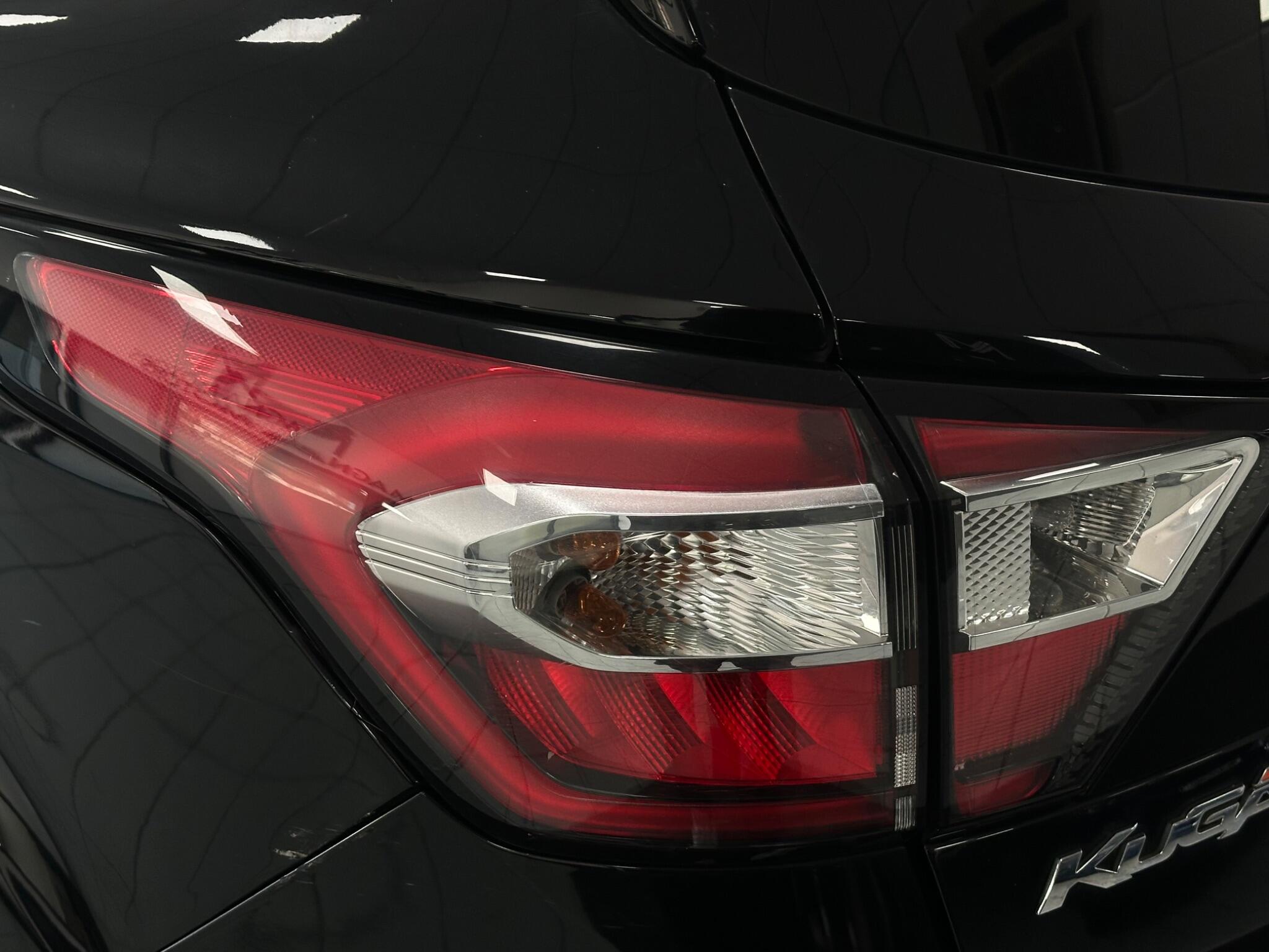 Ford Kuga view 32