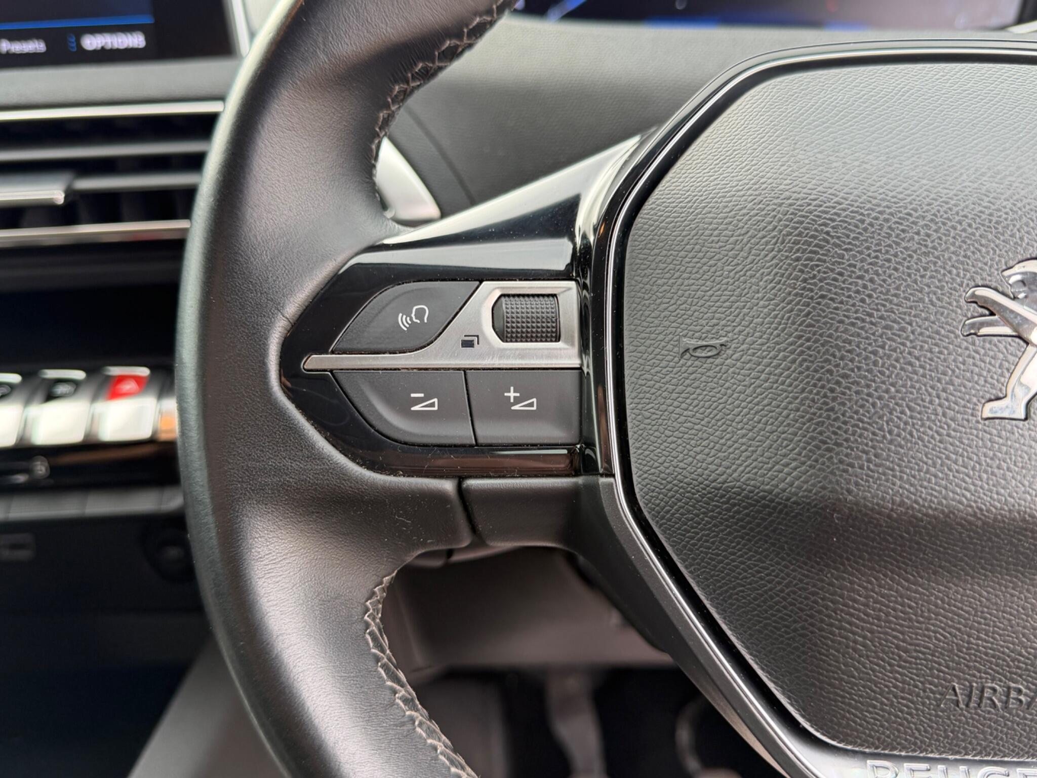 Peugeot 3008 view 17