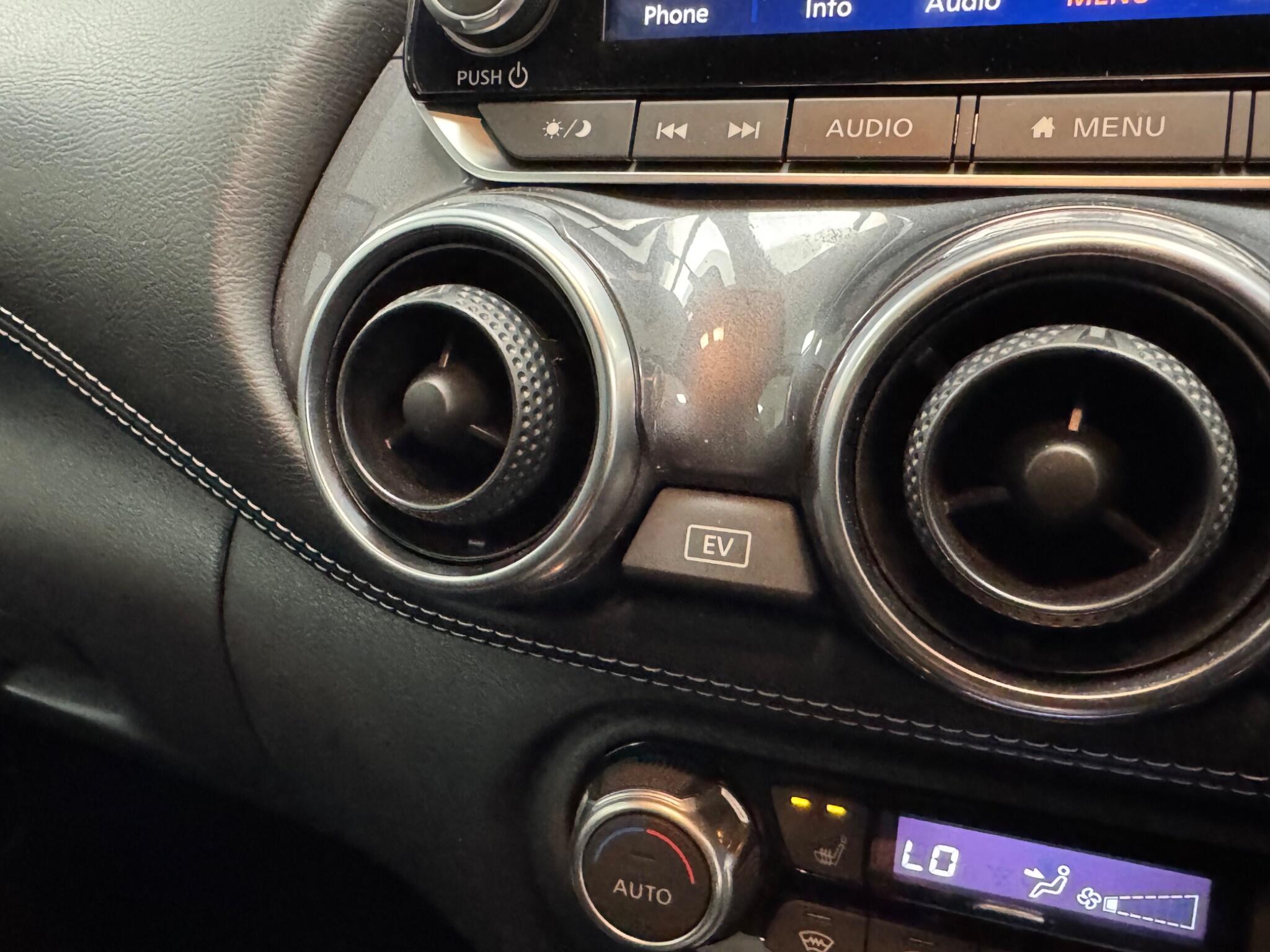 Nissan Juke view 11