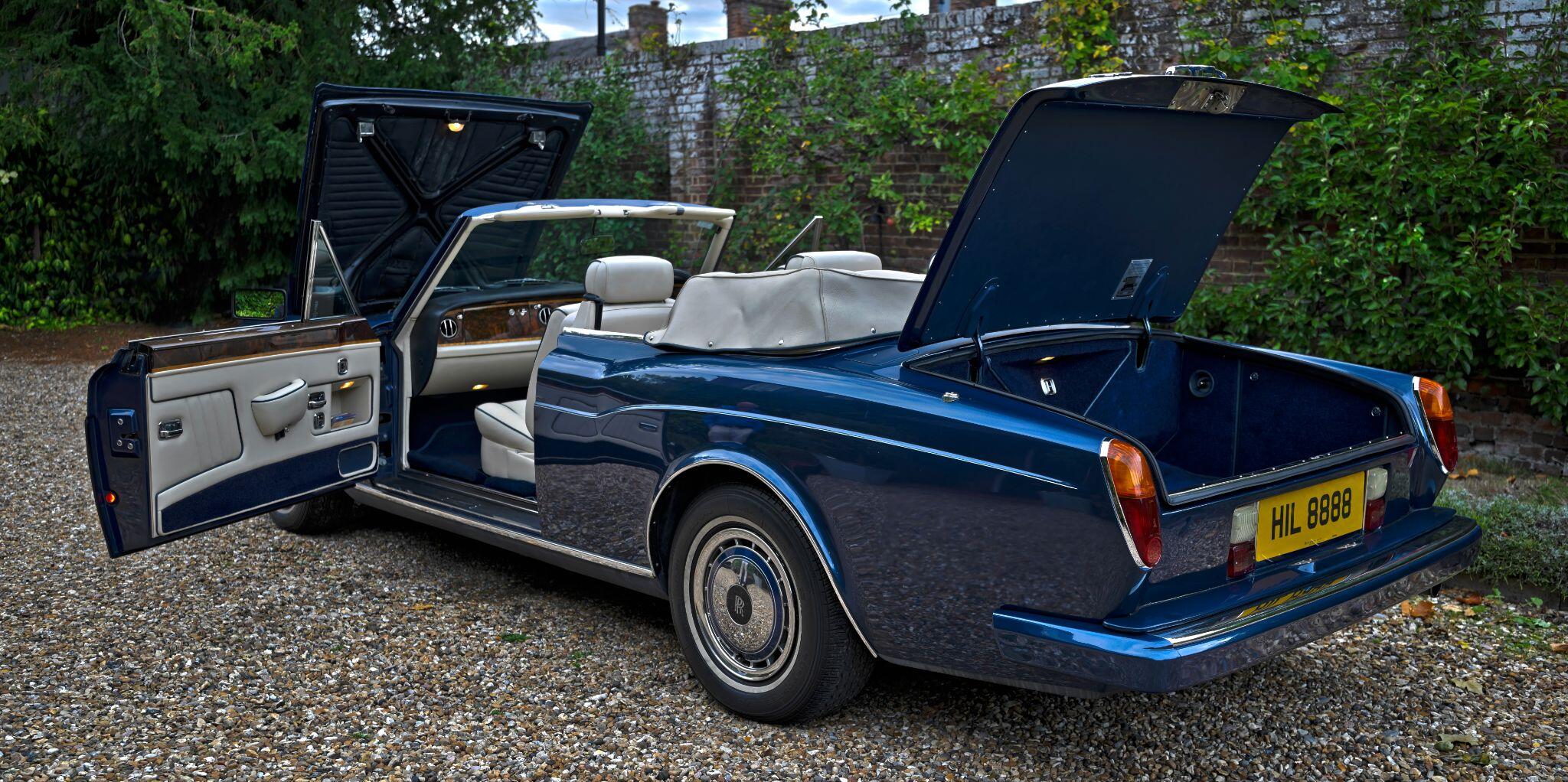 Rolls-Royce Corniche view 18