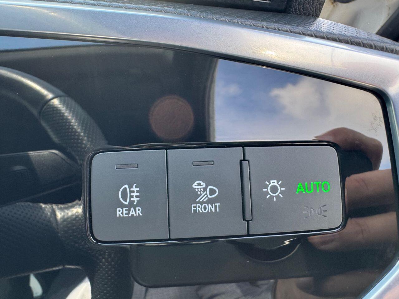 Audi Q3 view 27