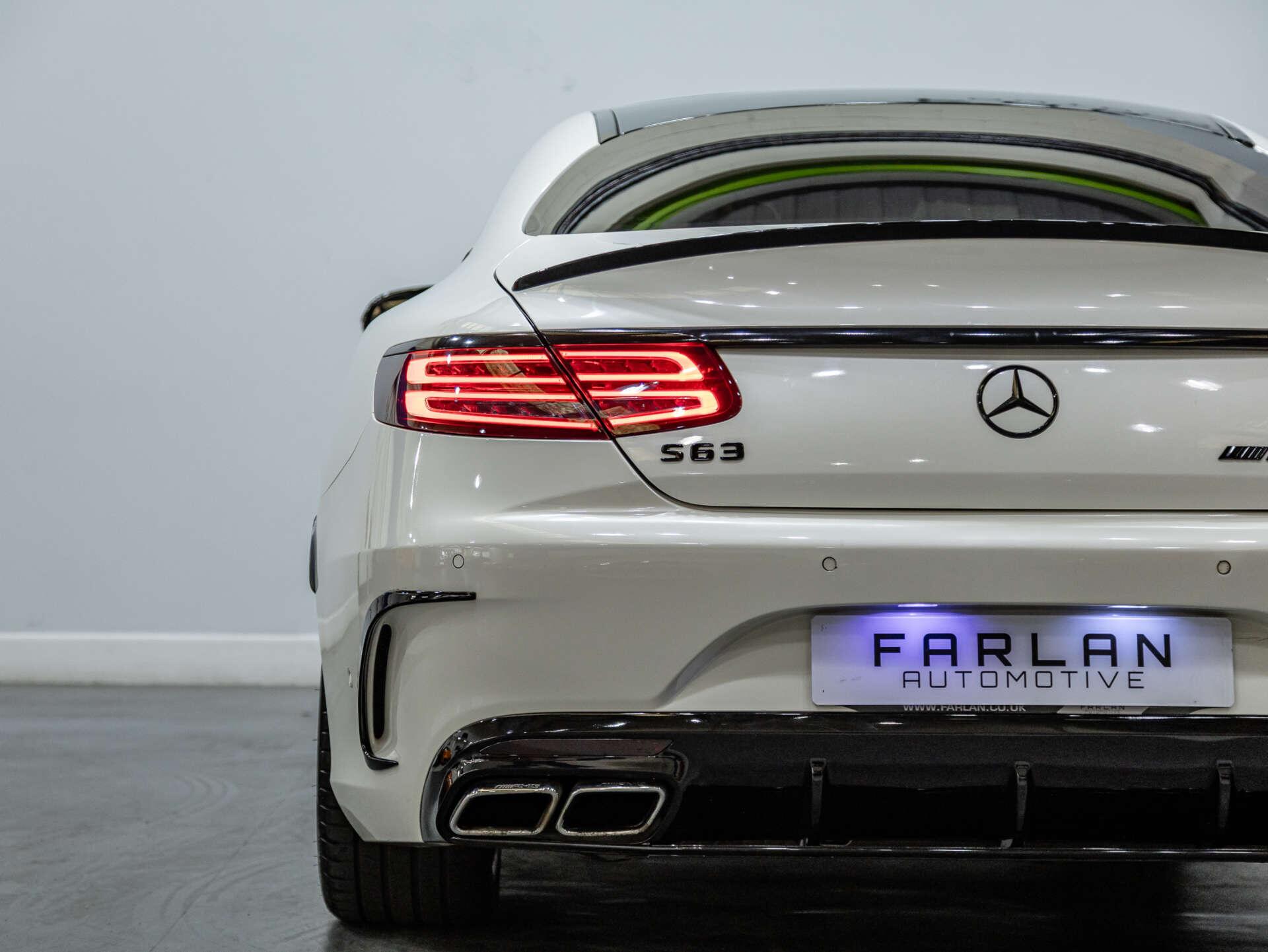 Mercedes-Benz S-Class view 32