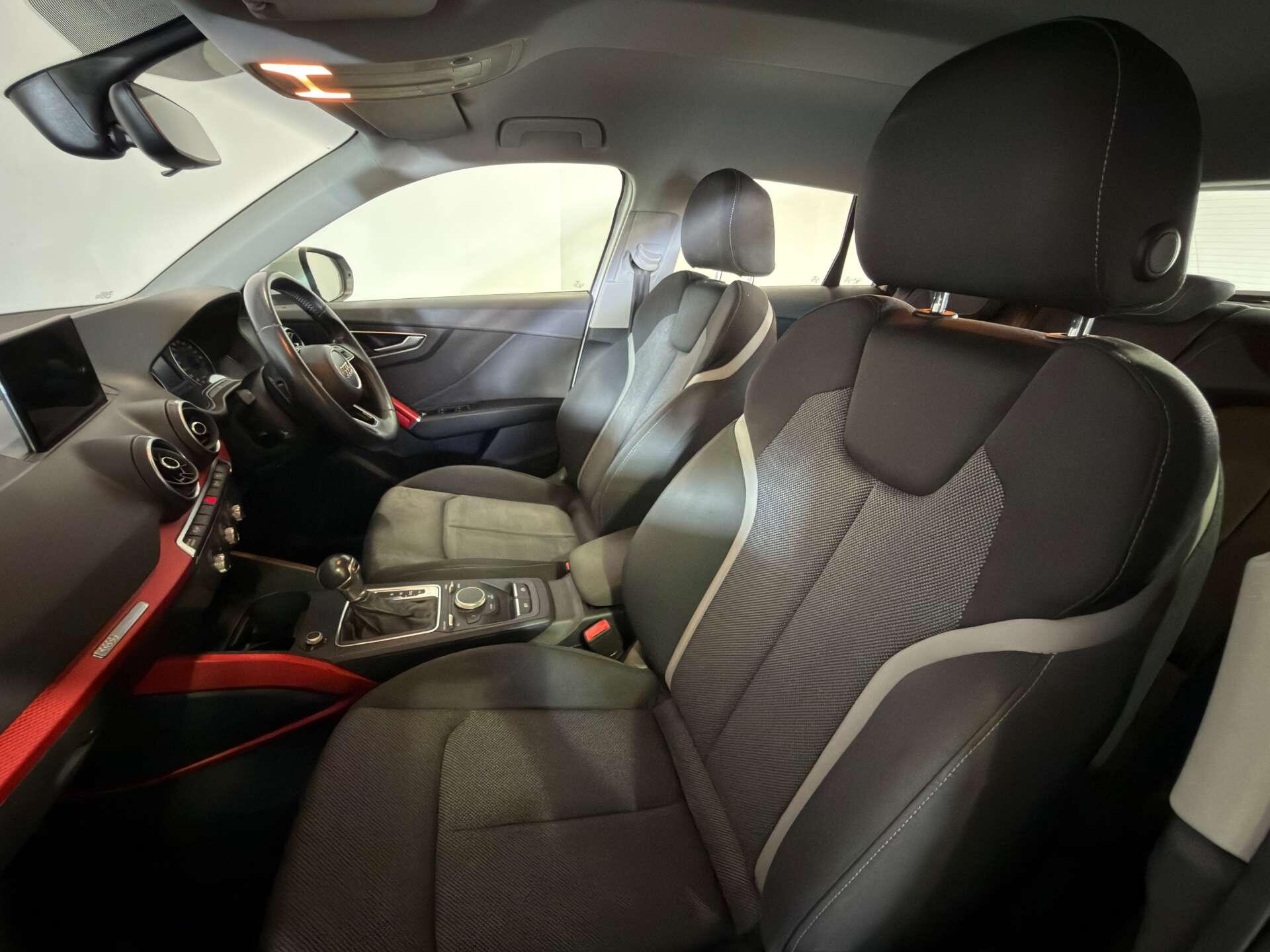 Audi Q2 view 65
