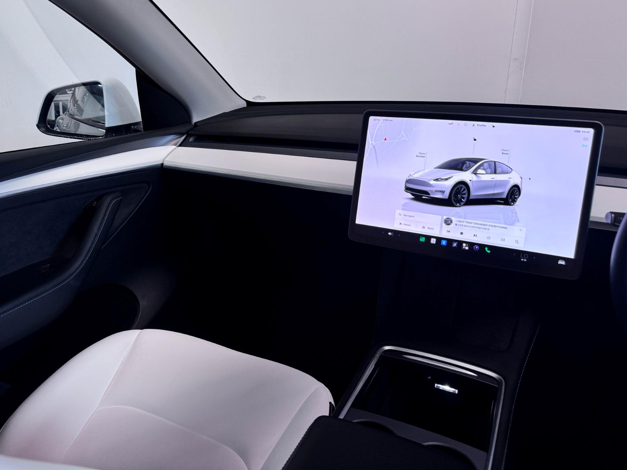 Tesla Model Y view 14