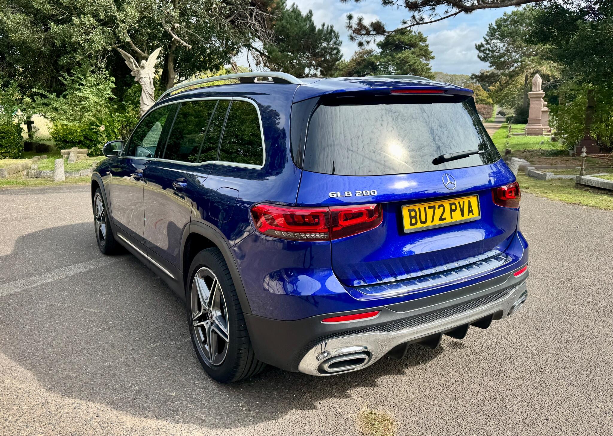 Mercedes-Benz GLB view 5
