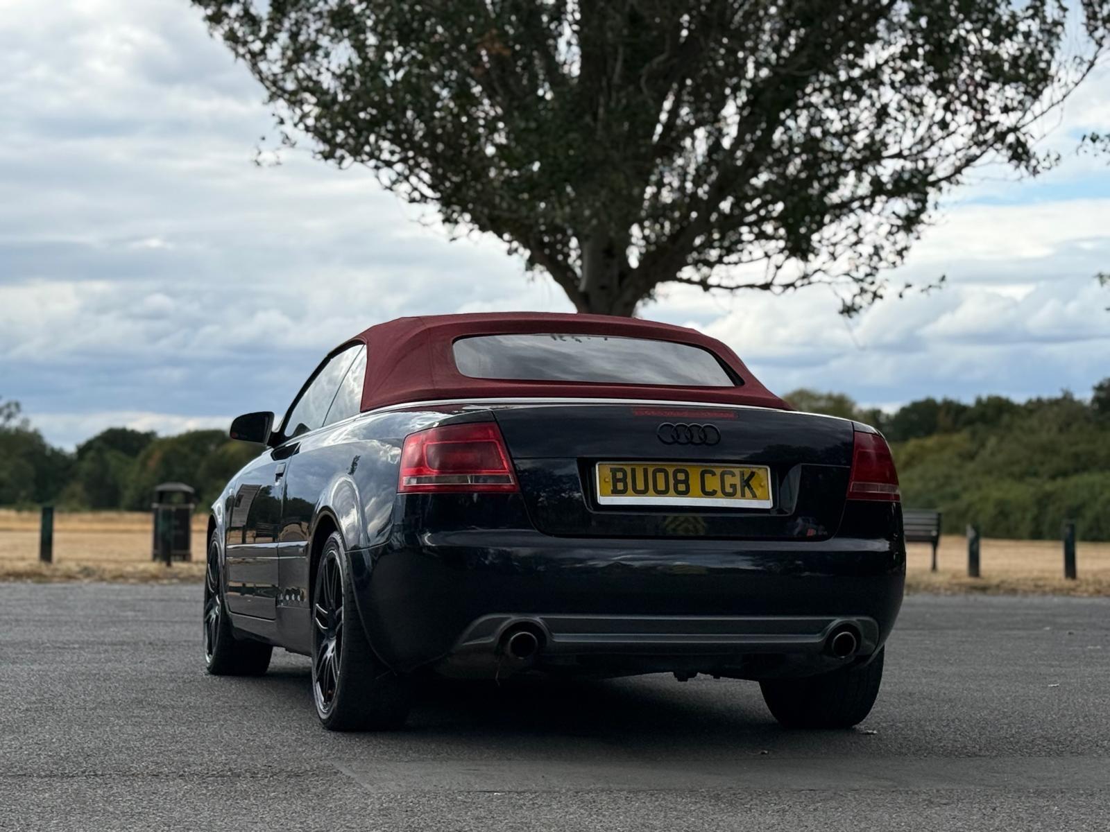 Audi A4 view 4