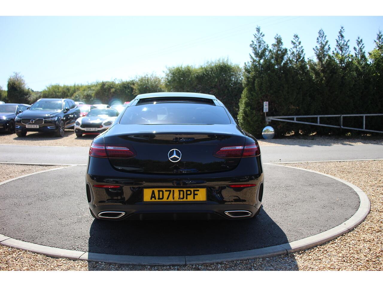 Mercedes-Benz E Class view 10