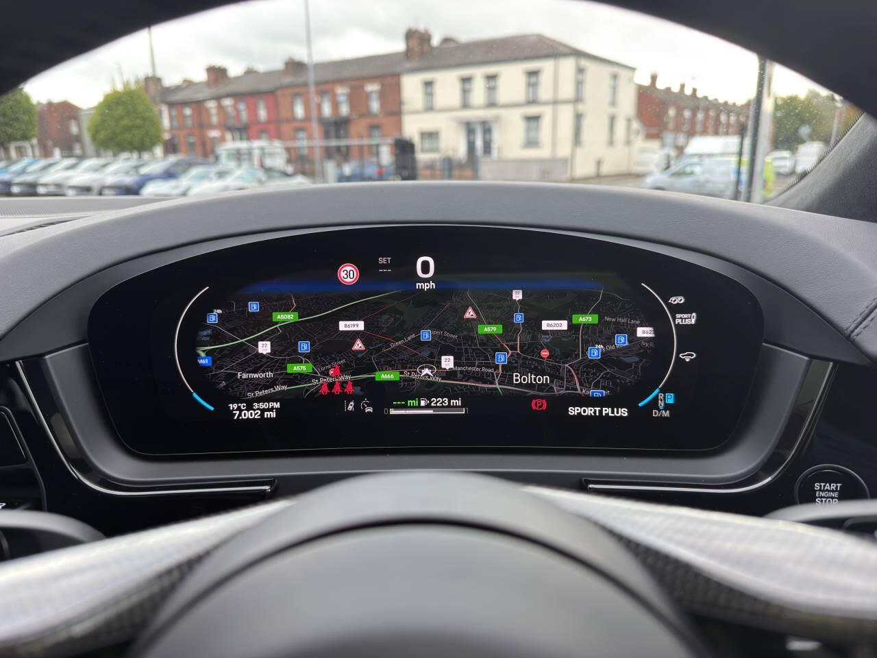 Porsche Cayenne view 18