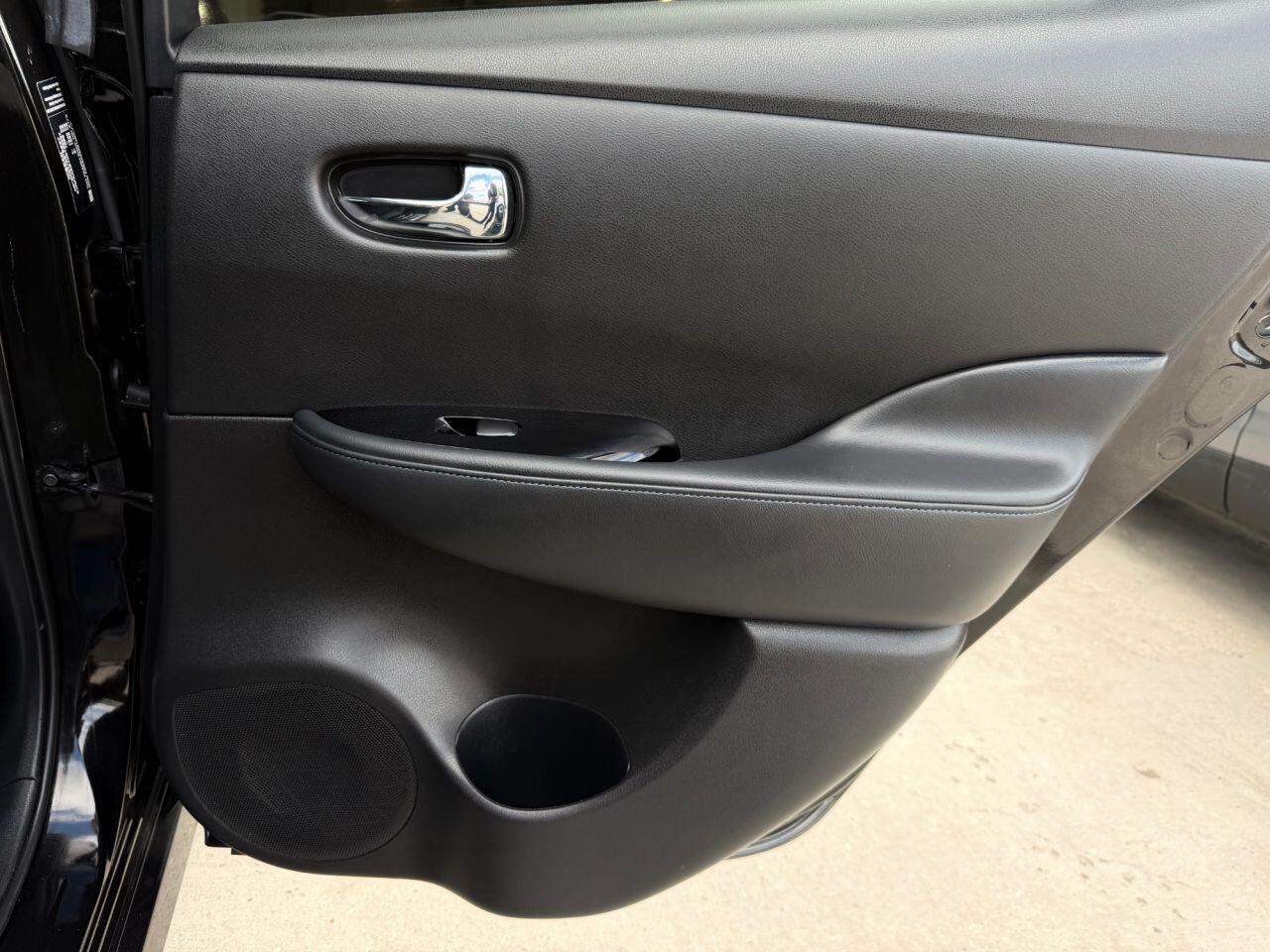Nissan Leaf view 18