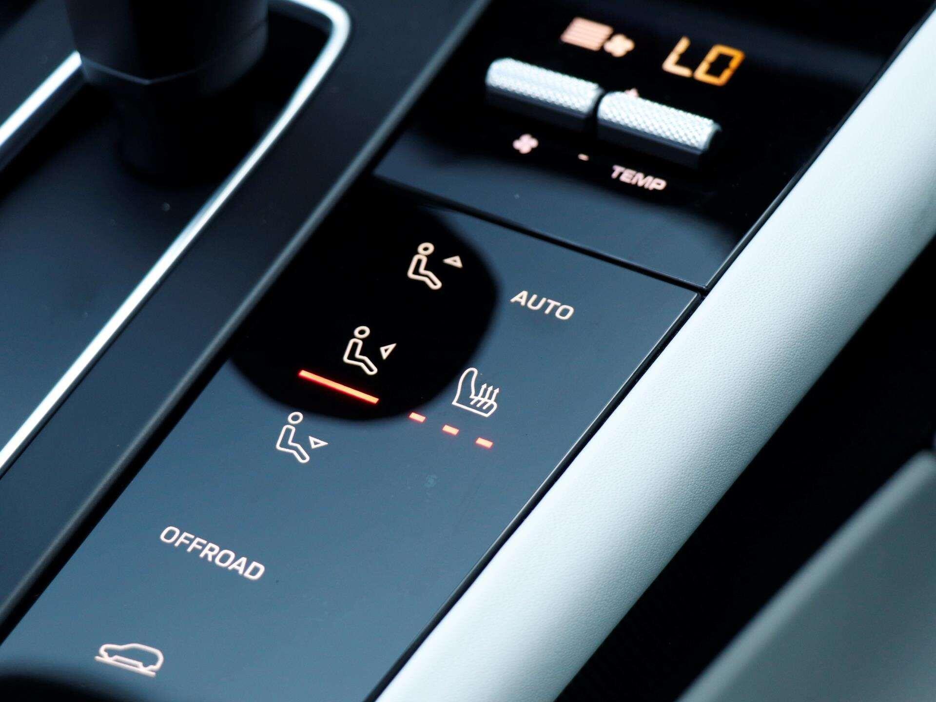 Porsche Macan view 18