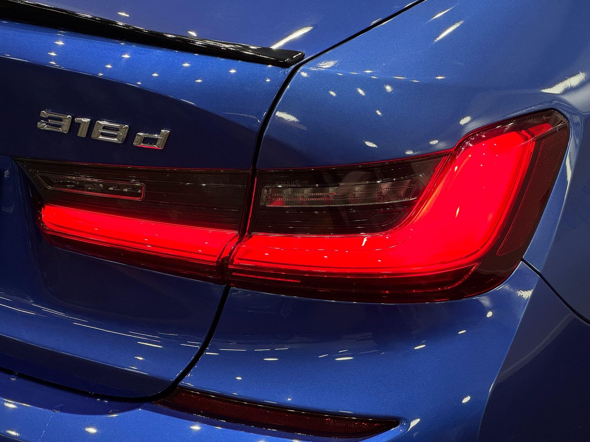 BMW 3 Series view 21