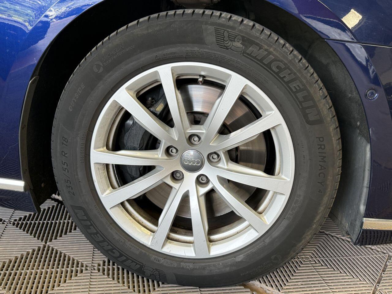 Audi A8 view 19