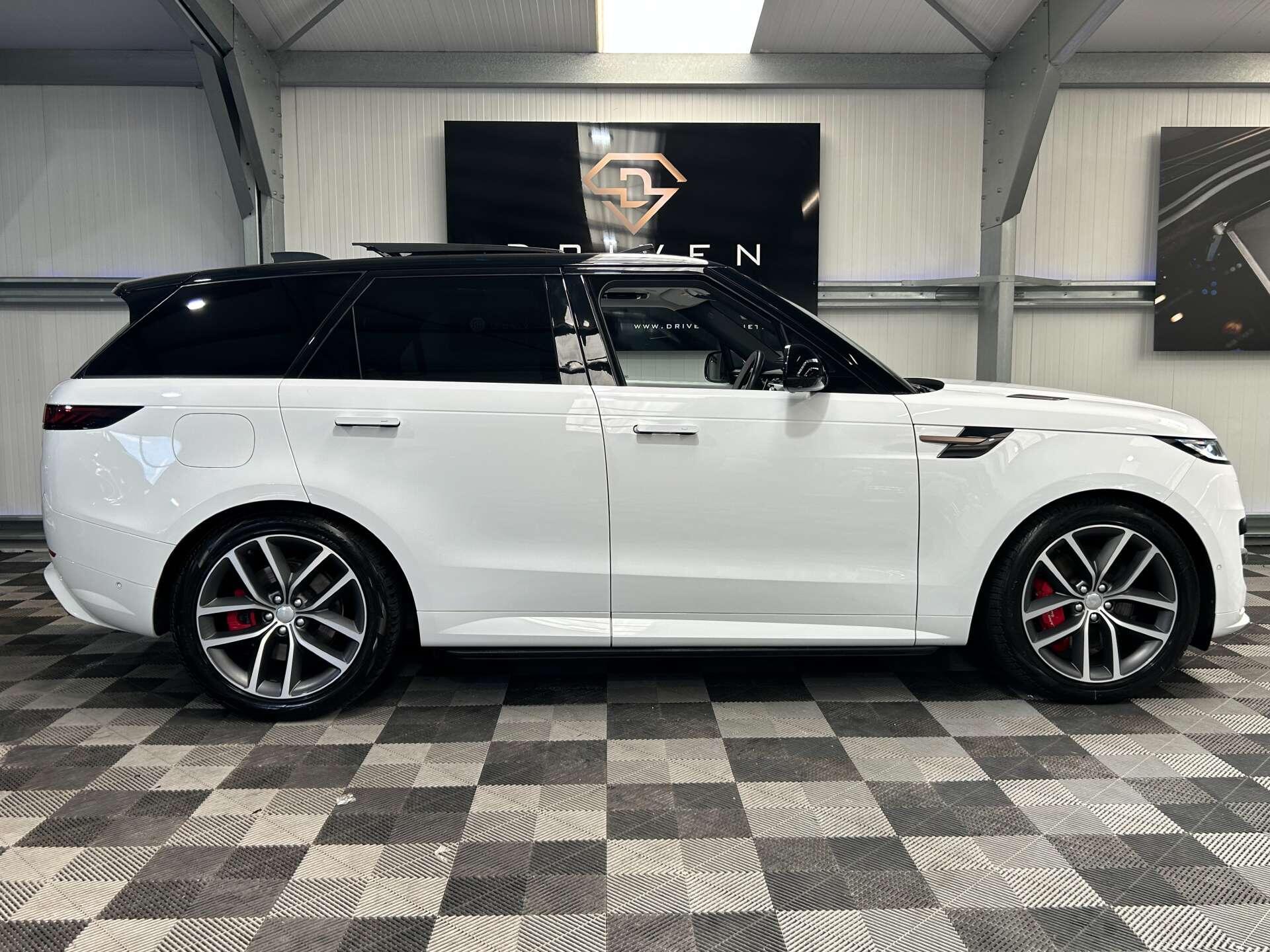 Land Rover Range Rover Sport view 15
