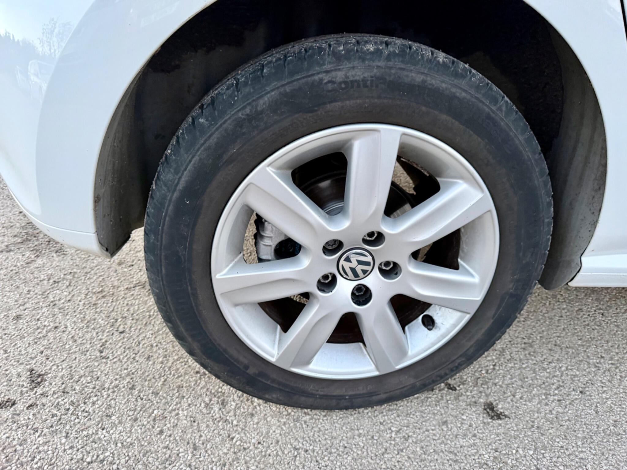 Volkswagen Polo view 42