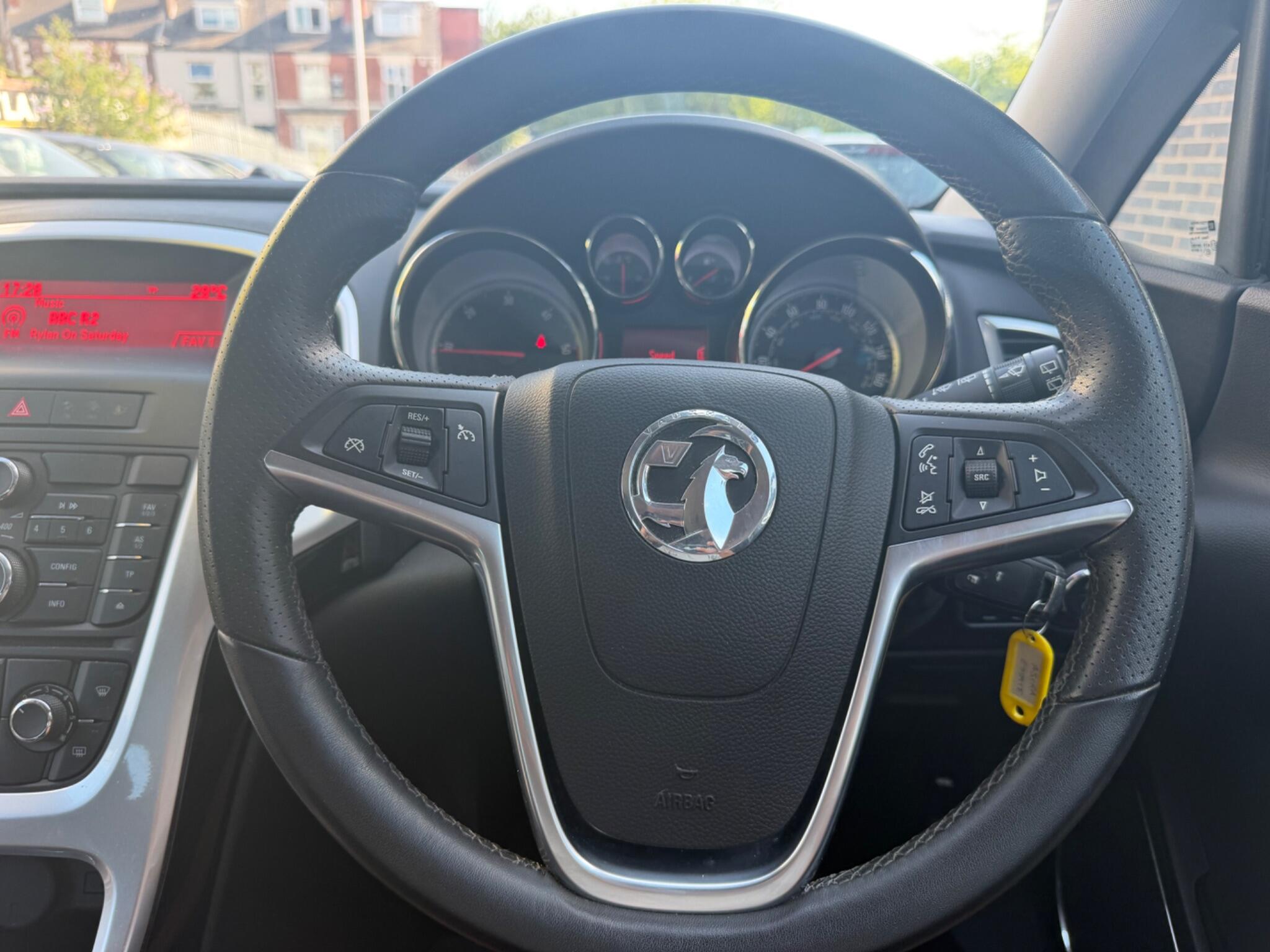 Vauxhall Astra view 30