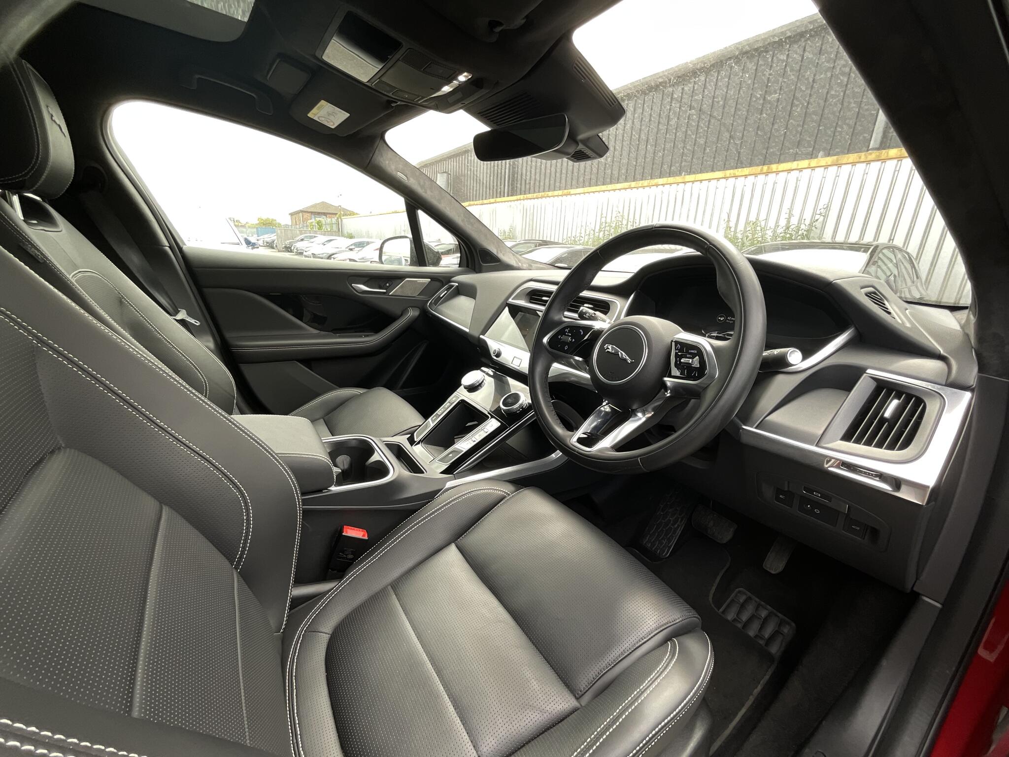 Jaguar I-Pace view 7