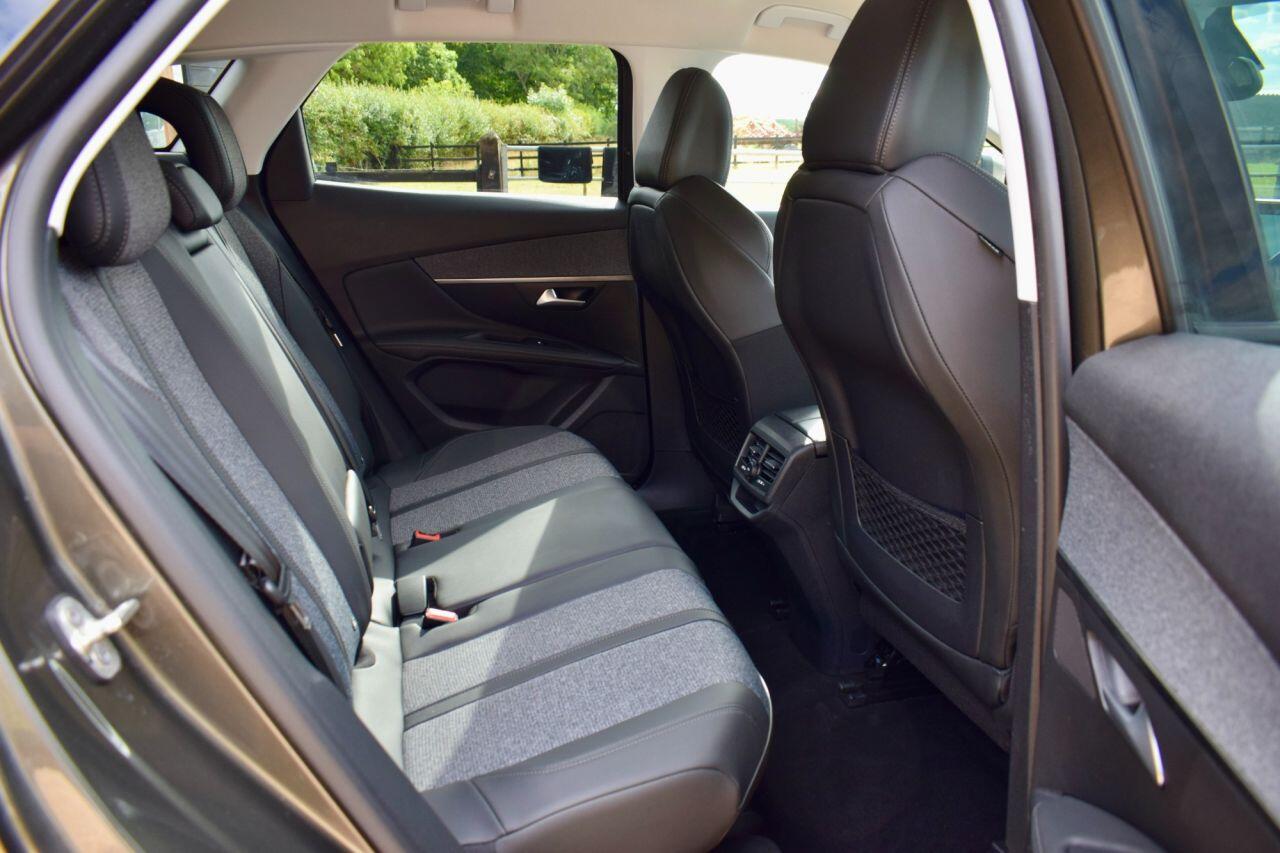 Peugeot 3008 view 32