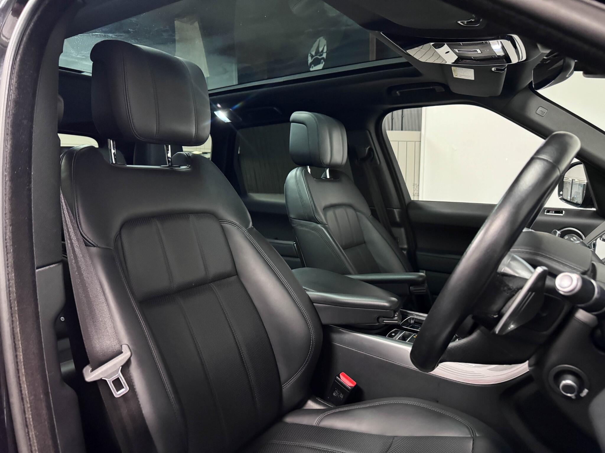 Land Rover Range Rover Sport view 32