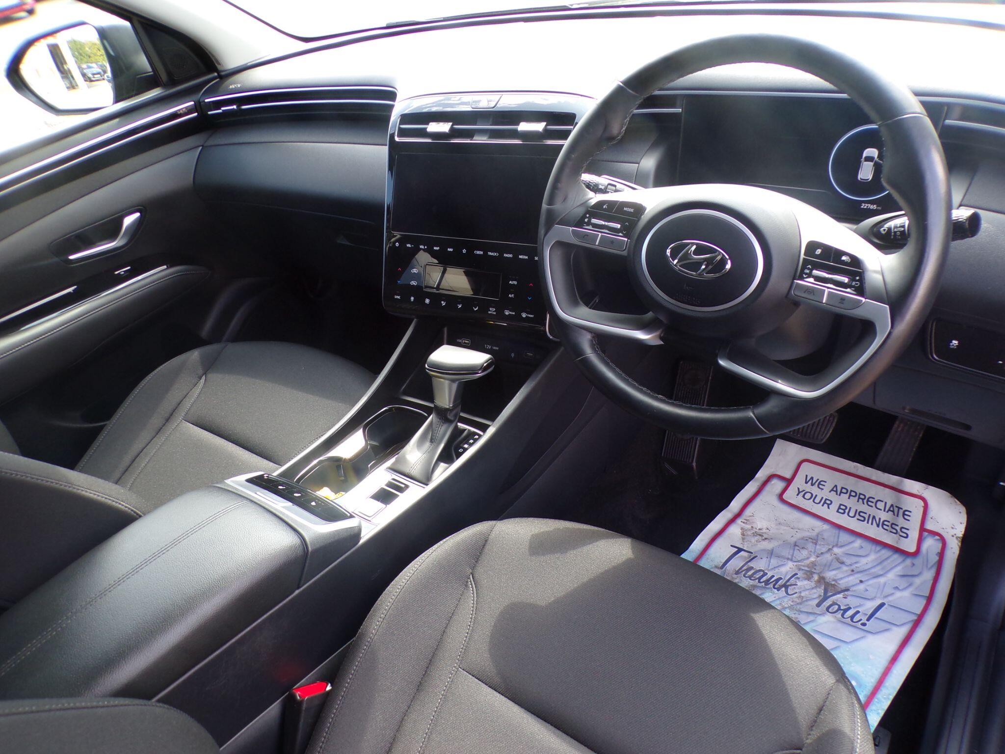 Hyundai Tucson view 16