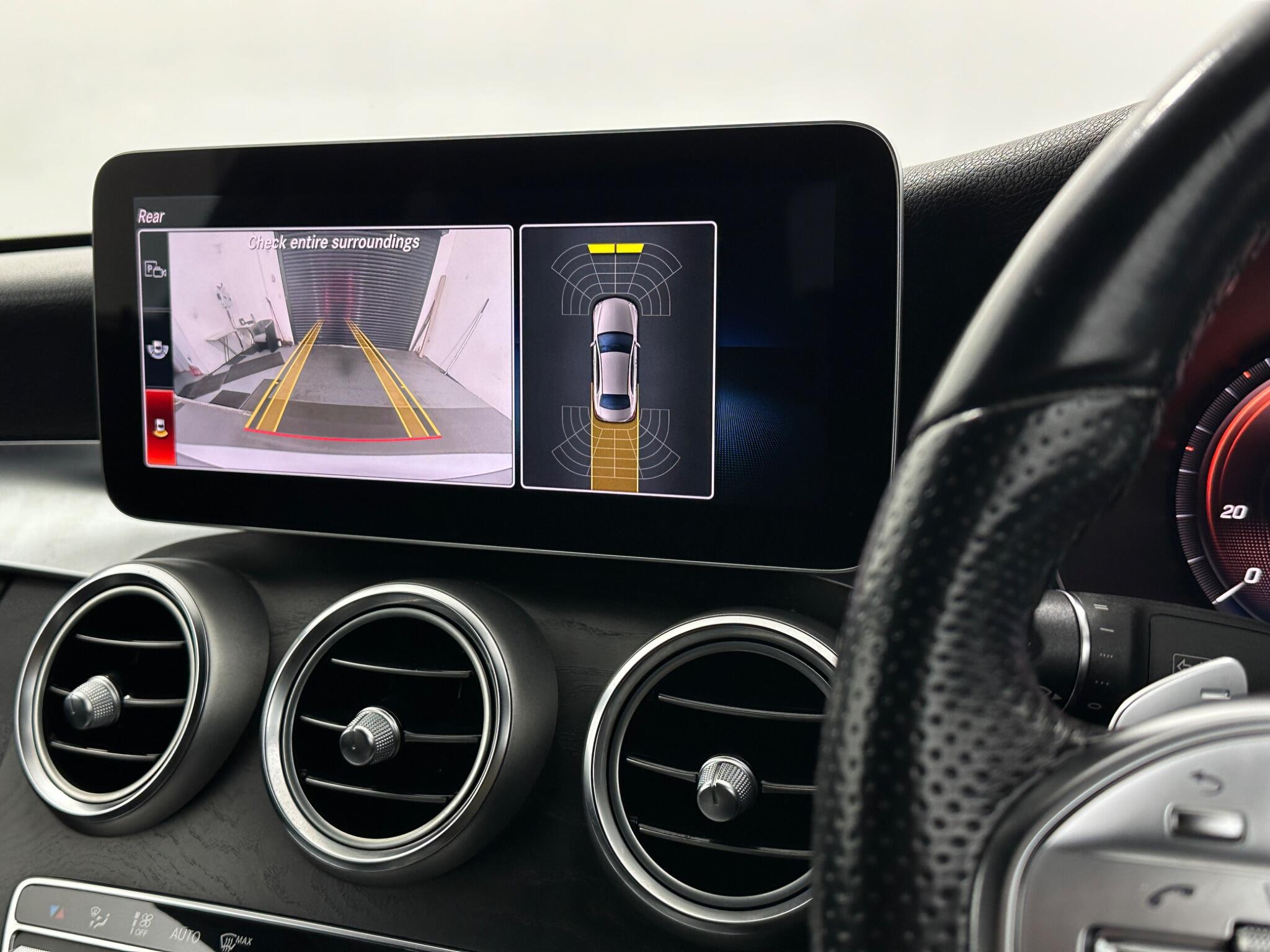Mercedes-Benz C-Class view 25
