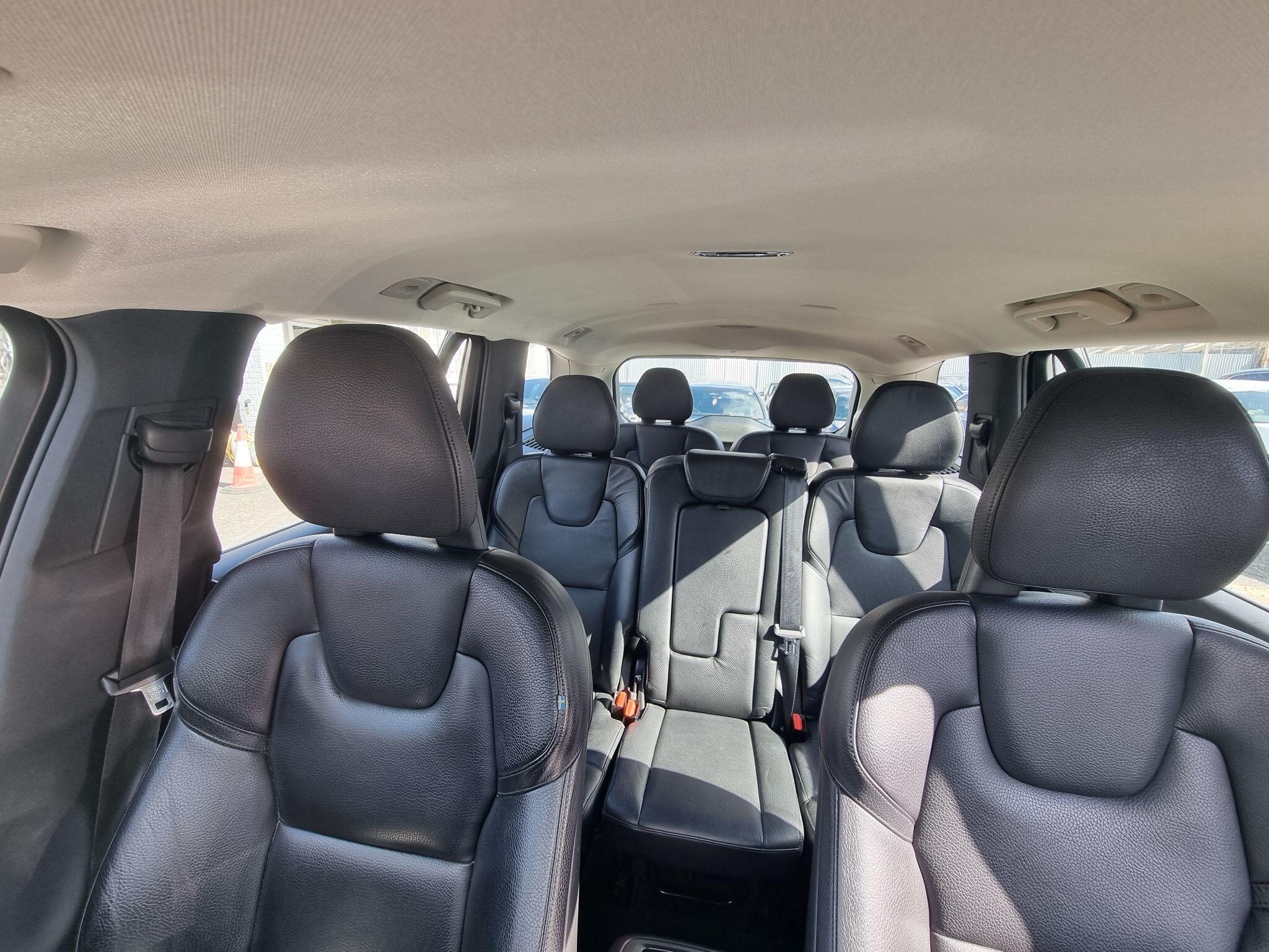 Volvo XC90 view 28