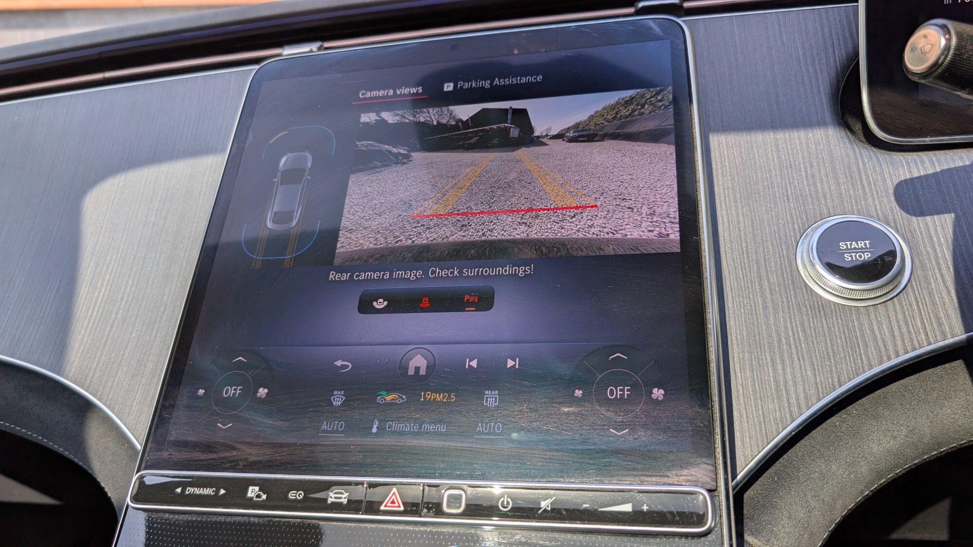 Mercedes-Benz EQE view 16