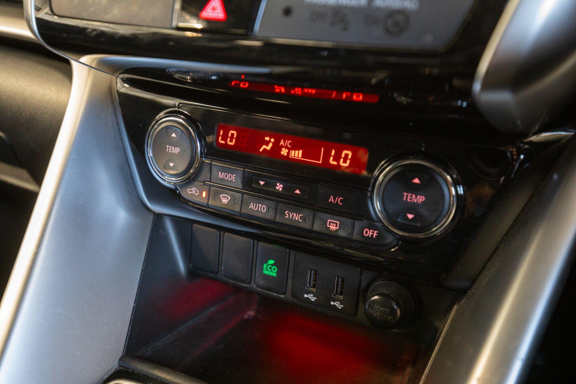 Mitsubishi Eclipse Cross view 19