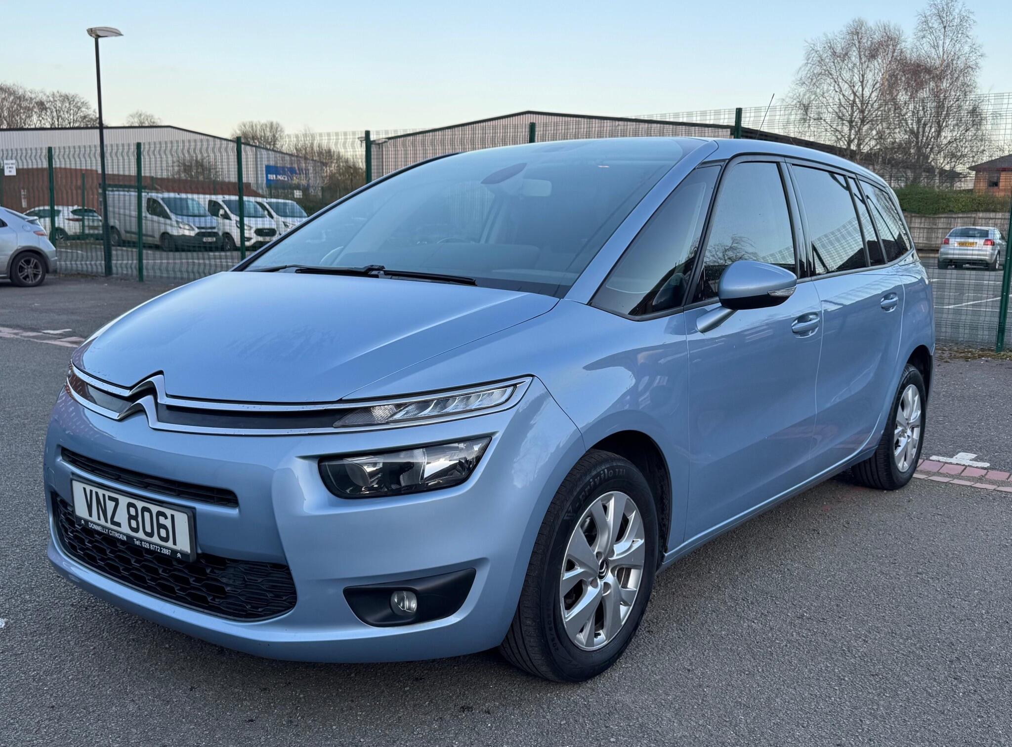 Citroen Grand C4 Picasso view 32