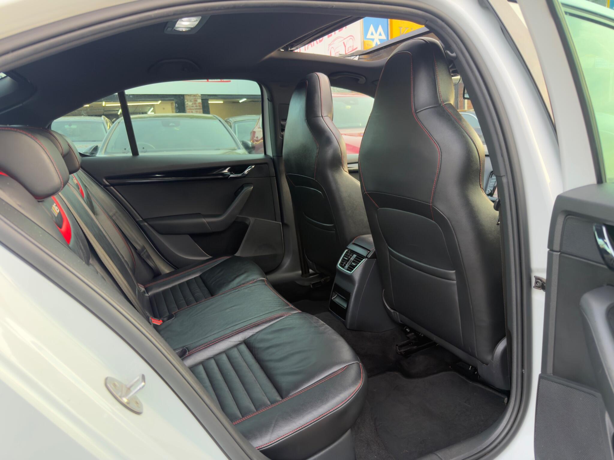 Skoda Octavia view 41