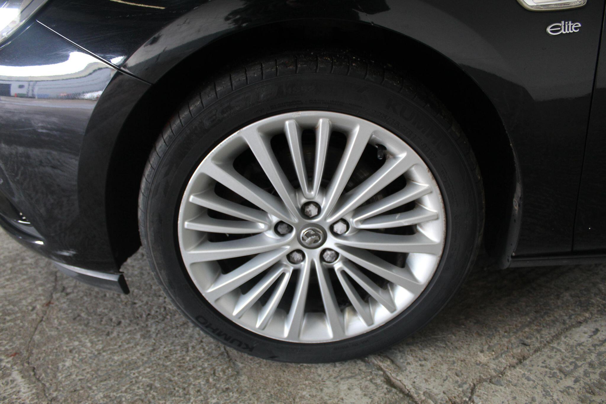 Vauxhall Astra view 50