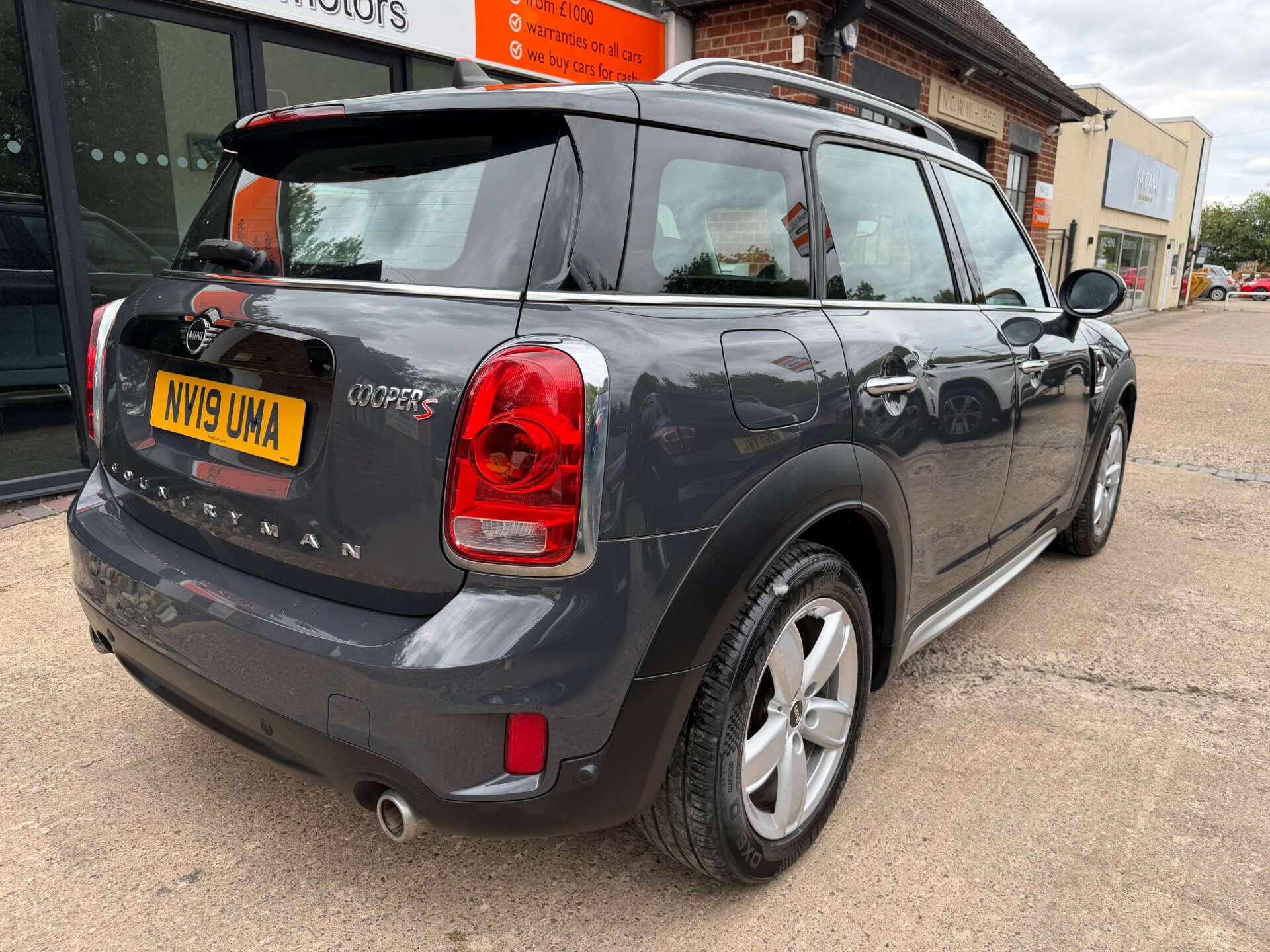 Mini Countryman view 16