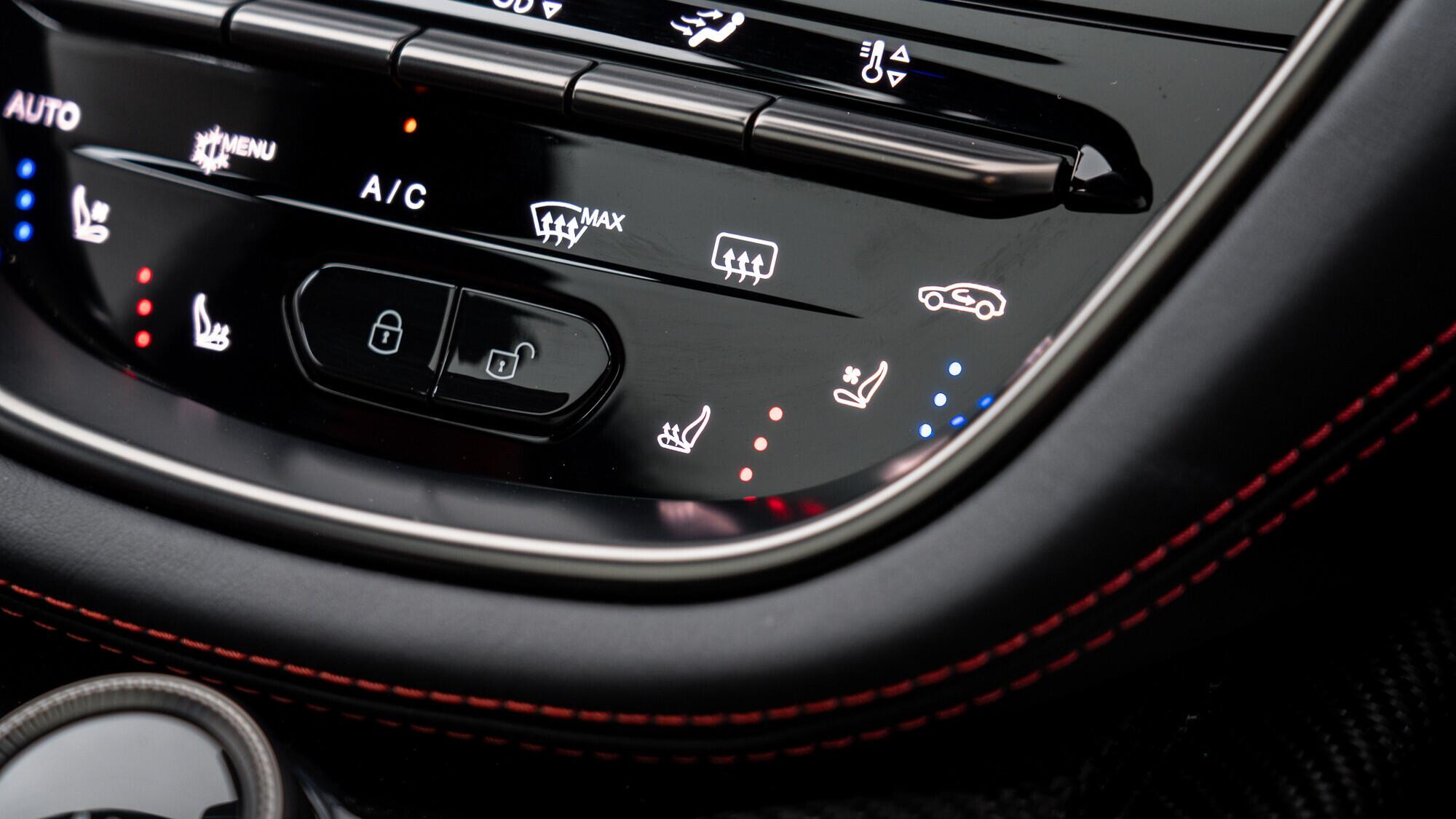 Aston Martin DBX view 49