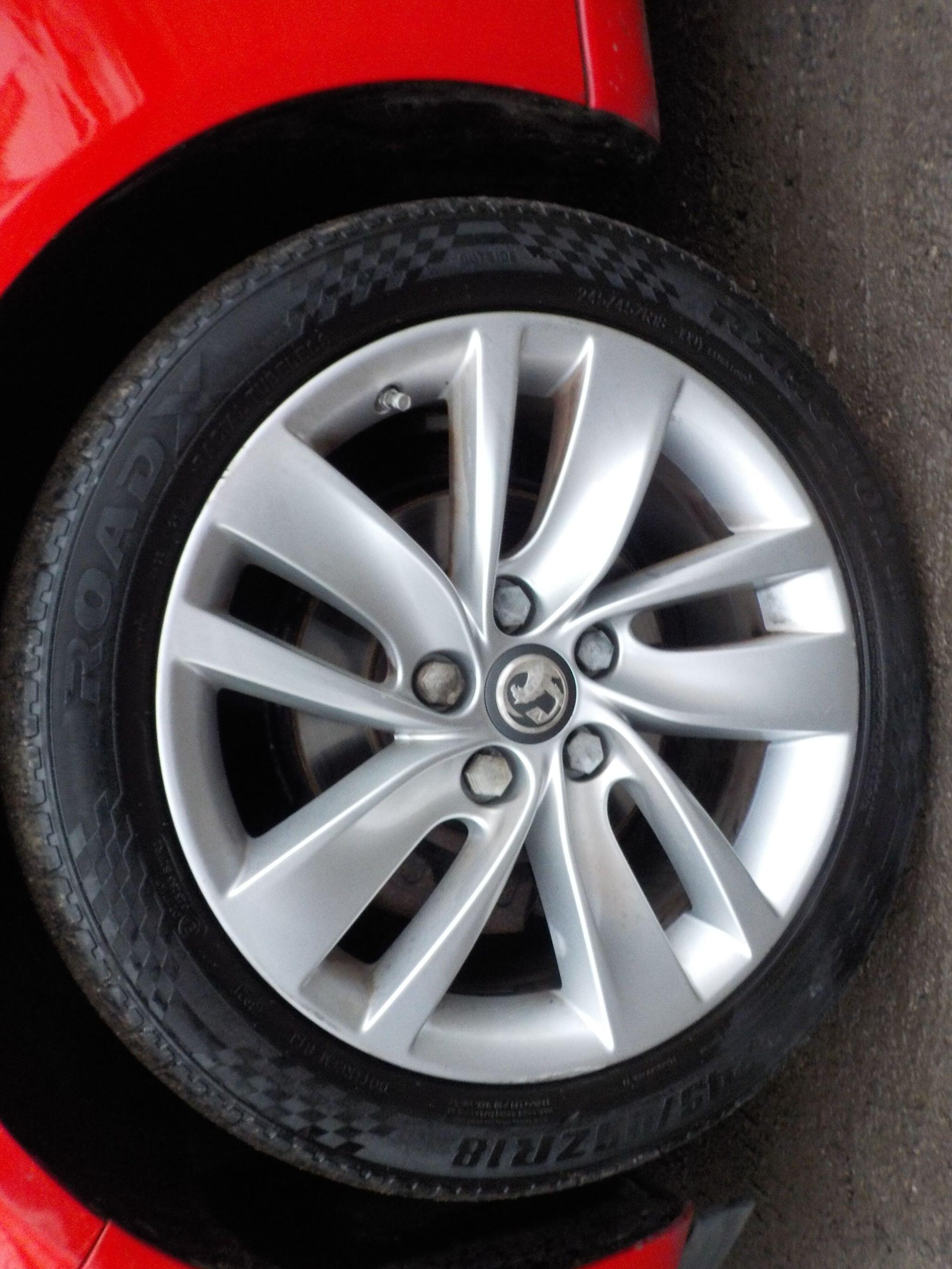 Vauxhall Insignia 1.8 16V SRi Nav Euro 5 5dr