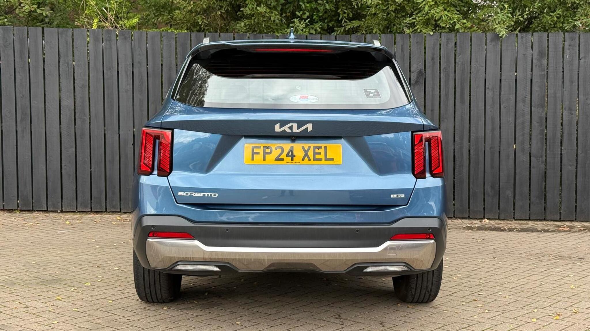 Kia Sorento view 7