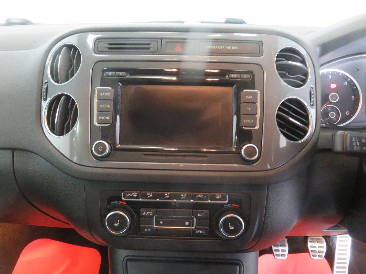 Volkswagen Tiguan view 32