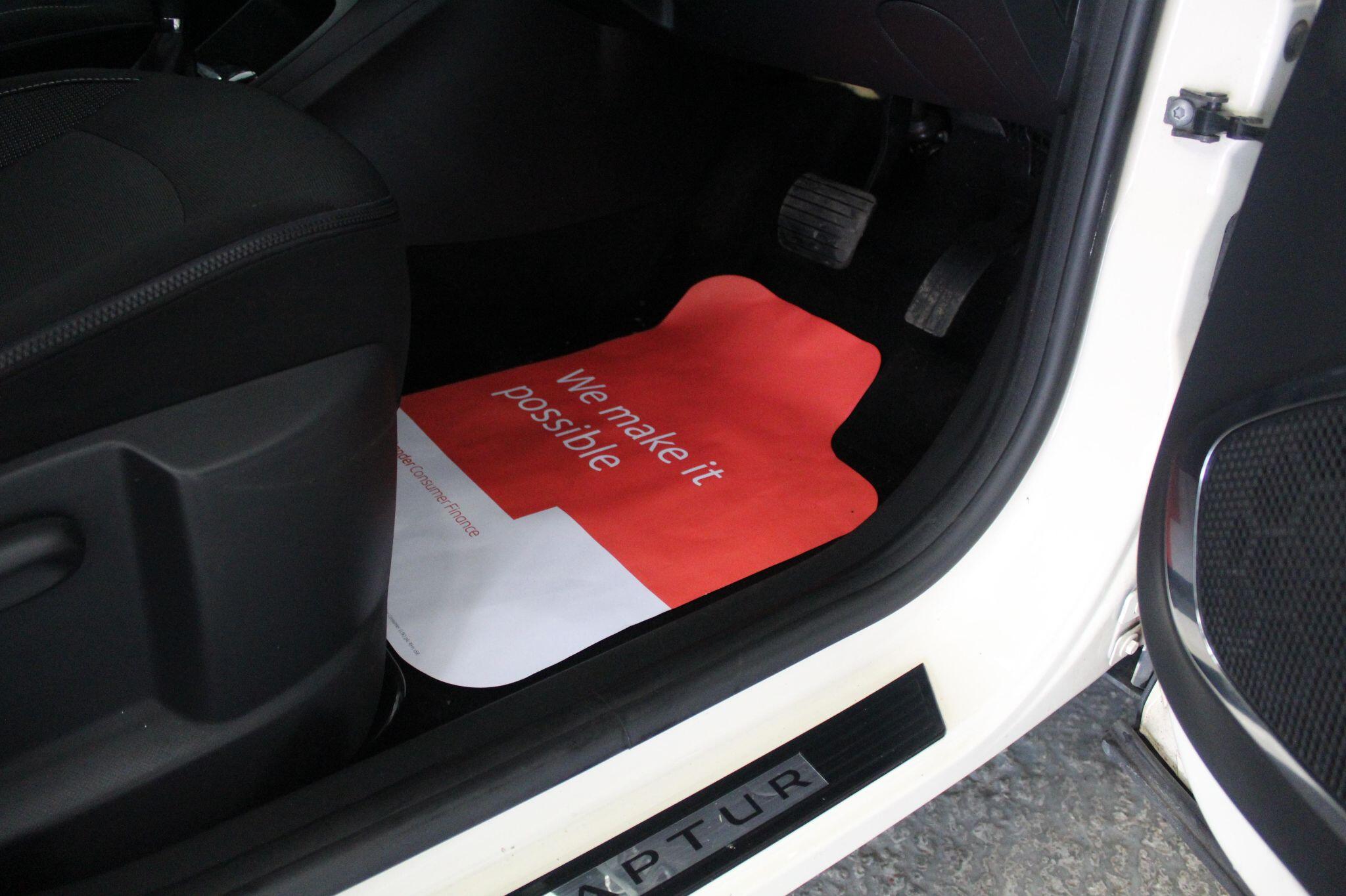 Renault Captur view 47