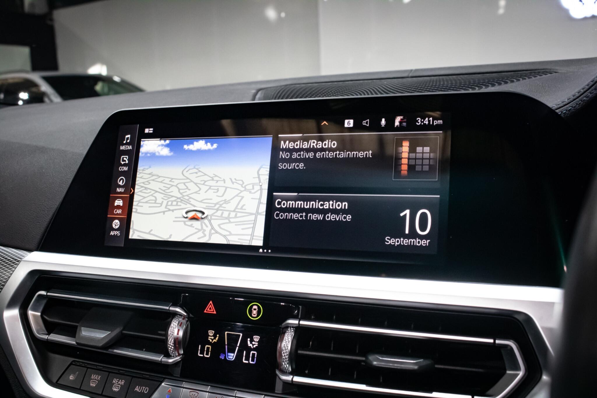 BMW 3 Series view 33