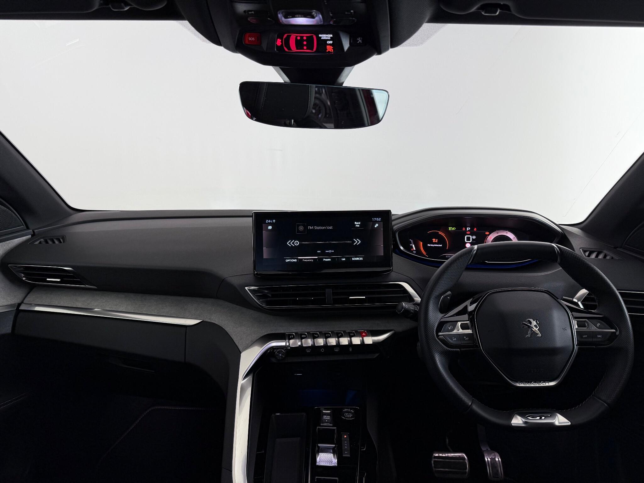 Peugeot 3008 view 16