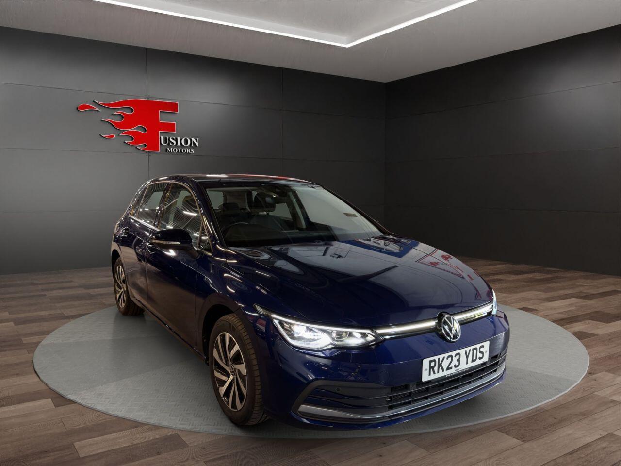 Volkswagen Golf view 3